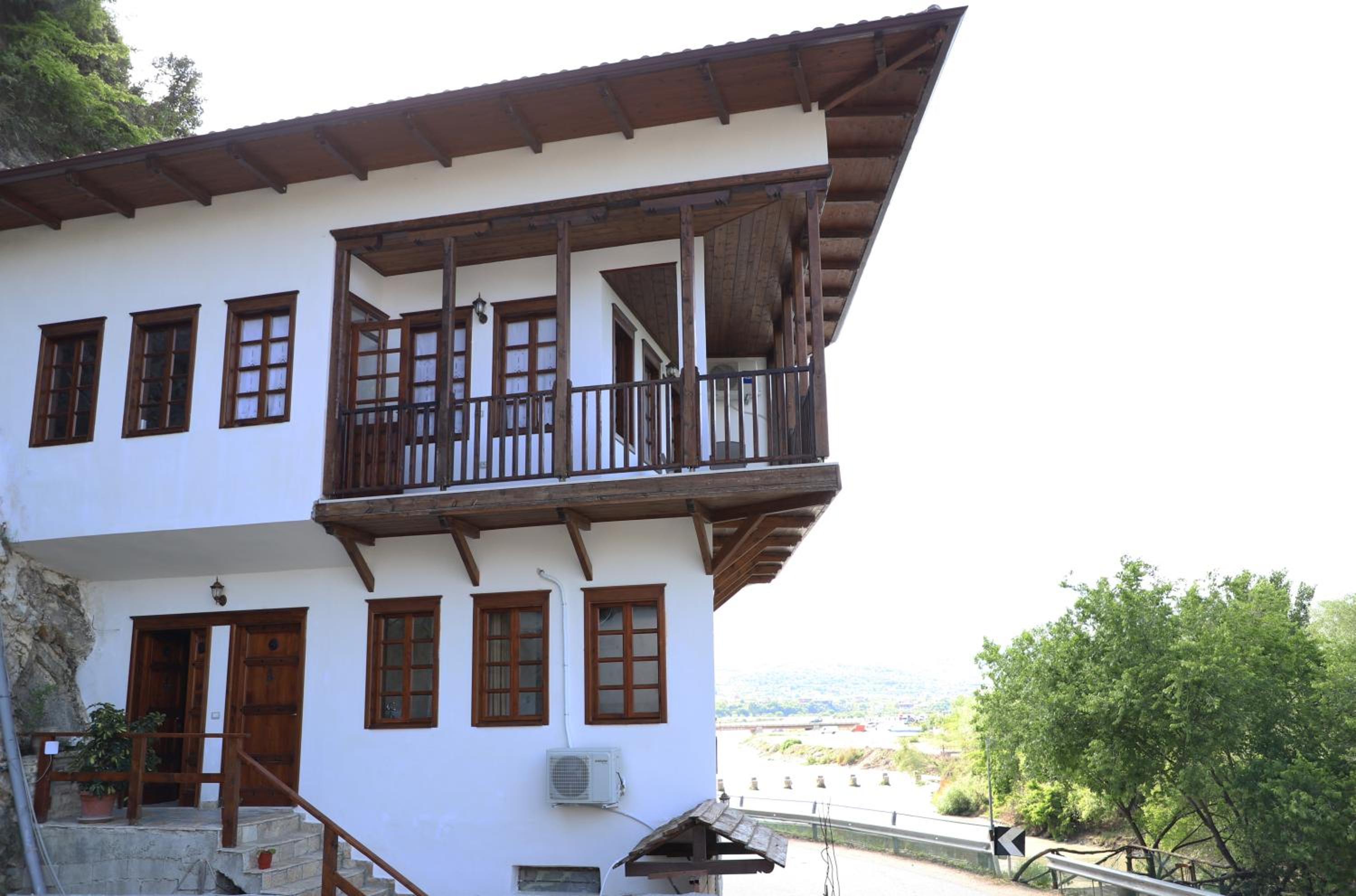 Hotel Demaj
