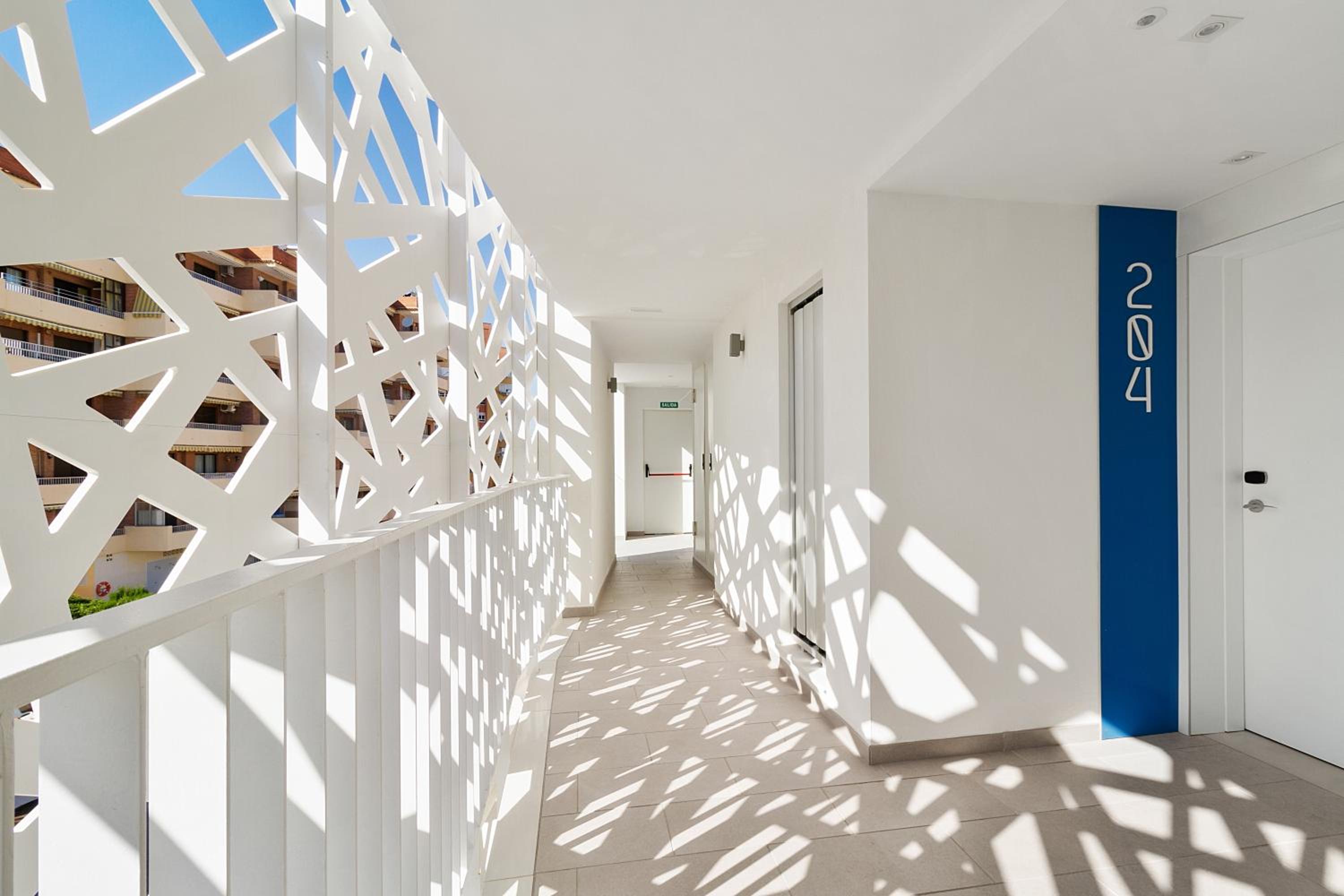Carihuela Suites