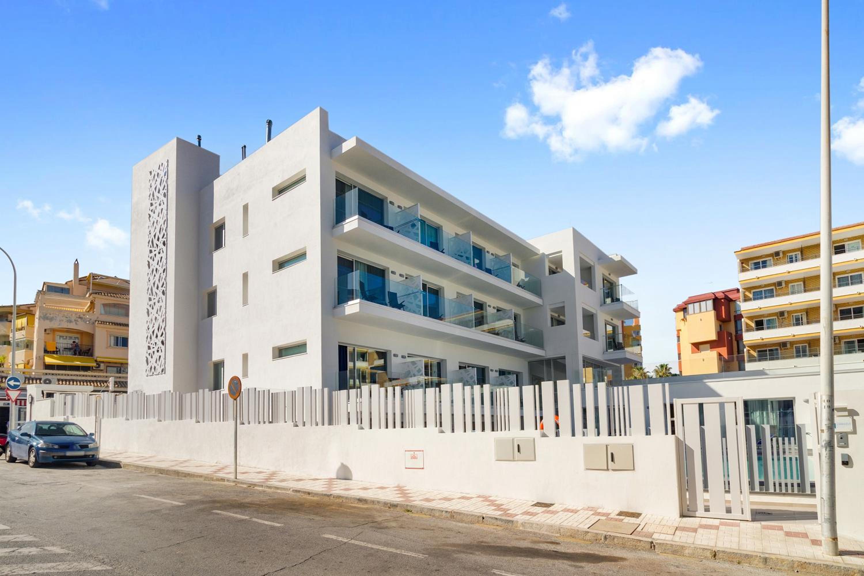 Carihuela Suites