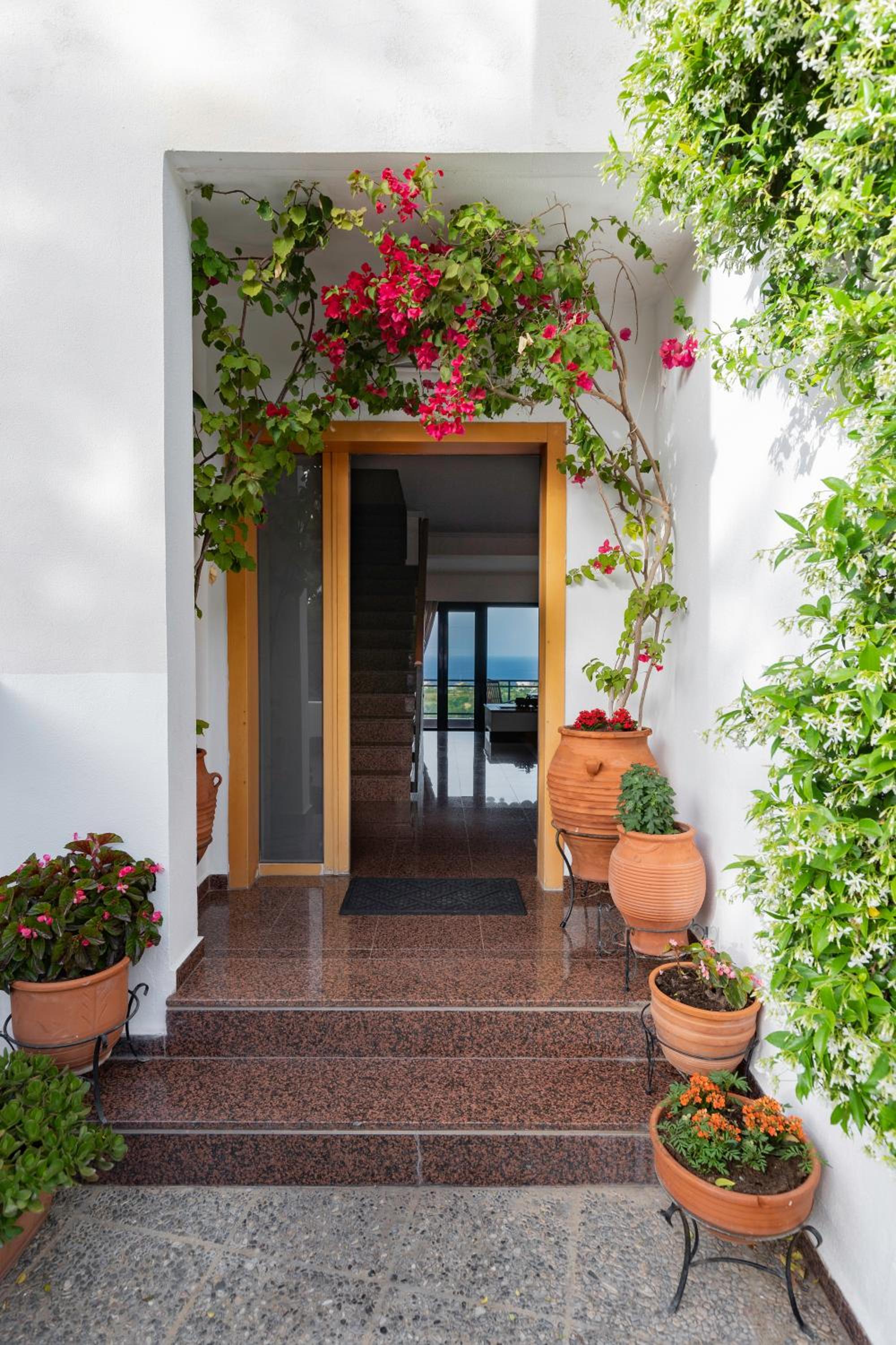 Rhodes Sunrise Maisonette