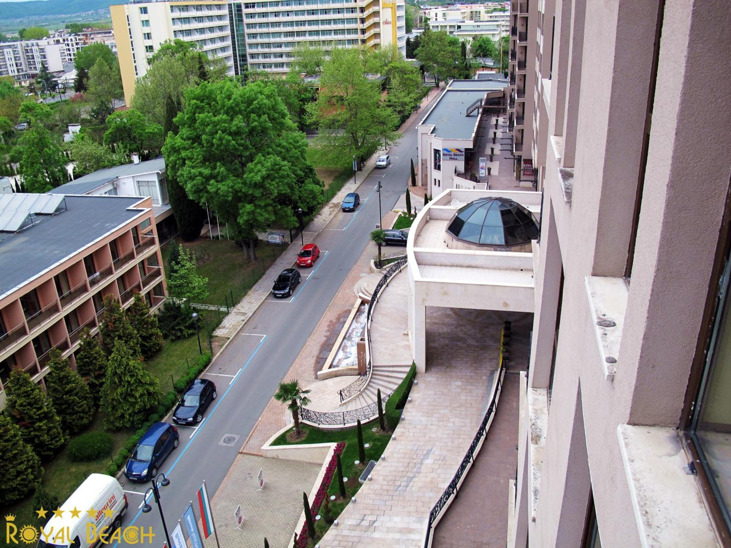 ROYAL BEACH HOTEL apartment