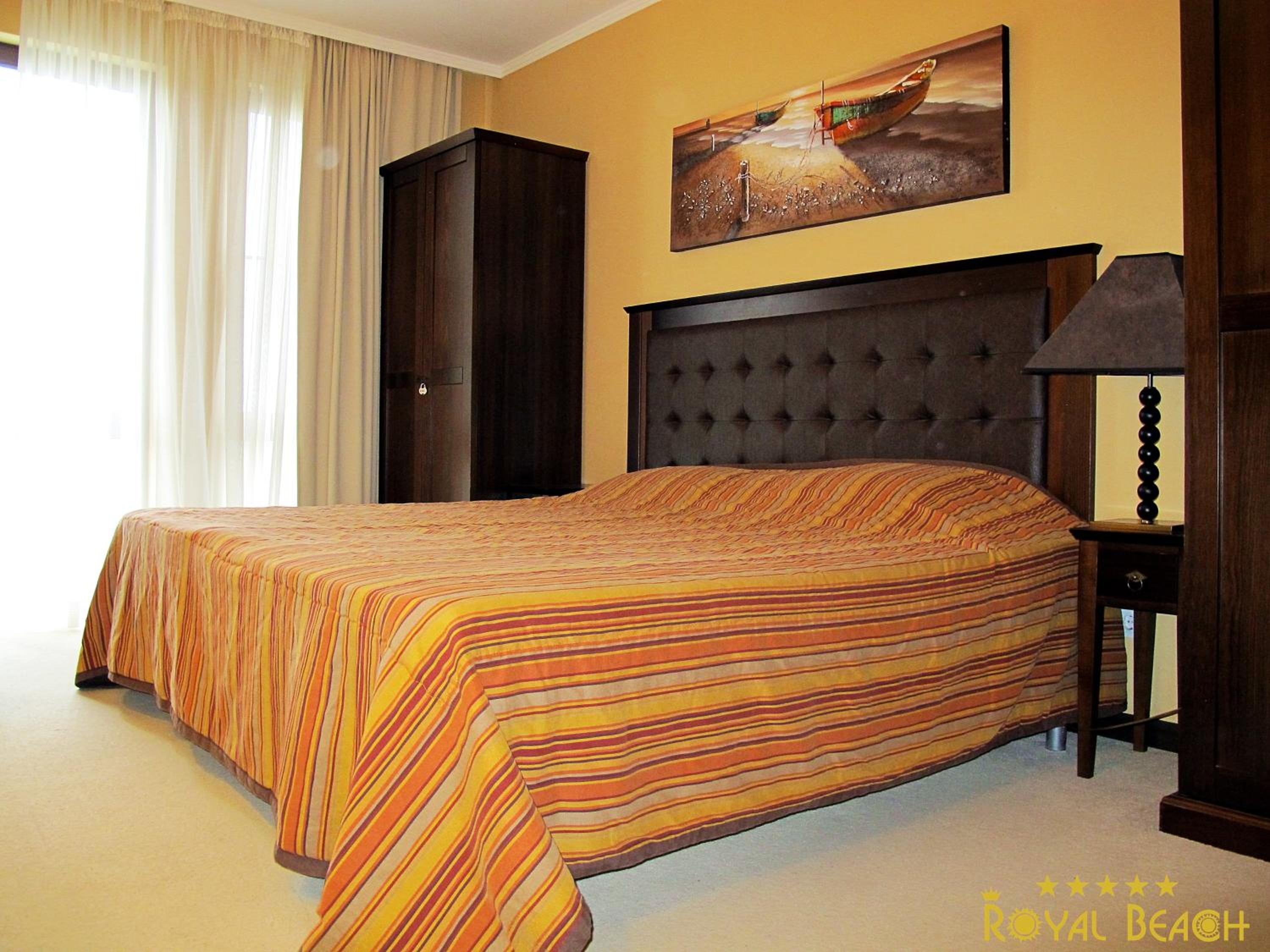 ROYAL BEACH HOTEL apartment