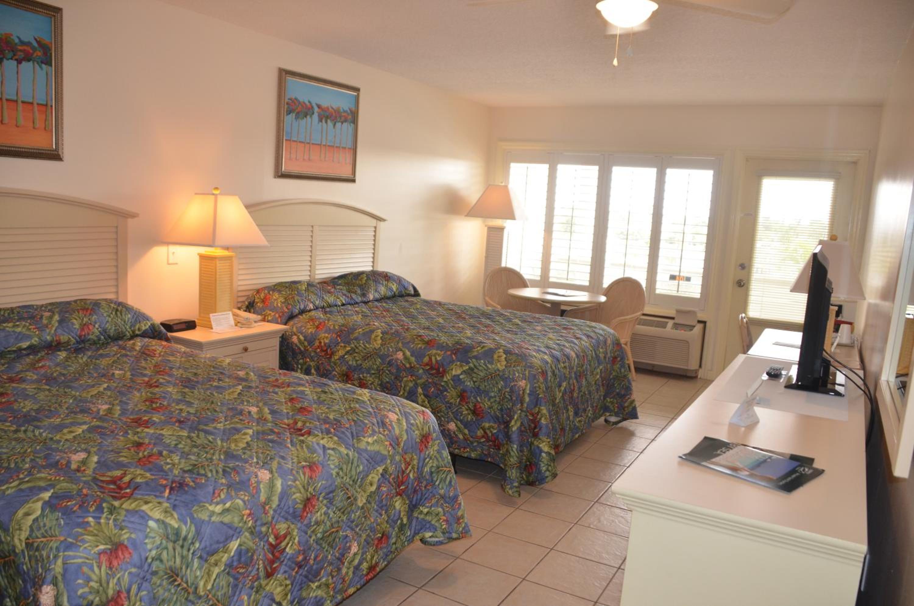 Pirate's Cove Resort and Marina - Stuart