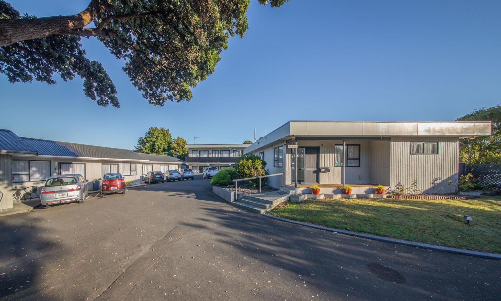 Fiesta Court Motel