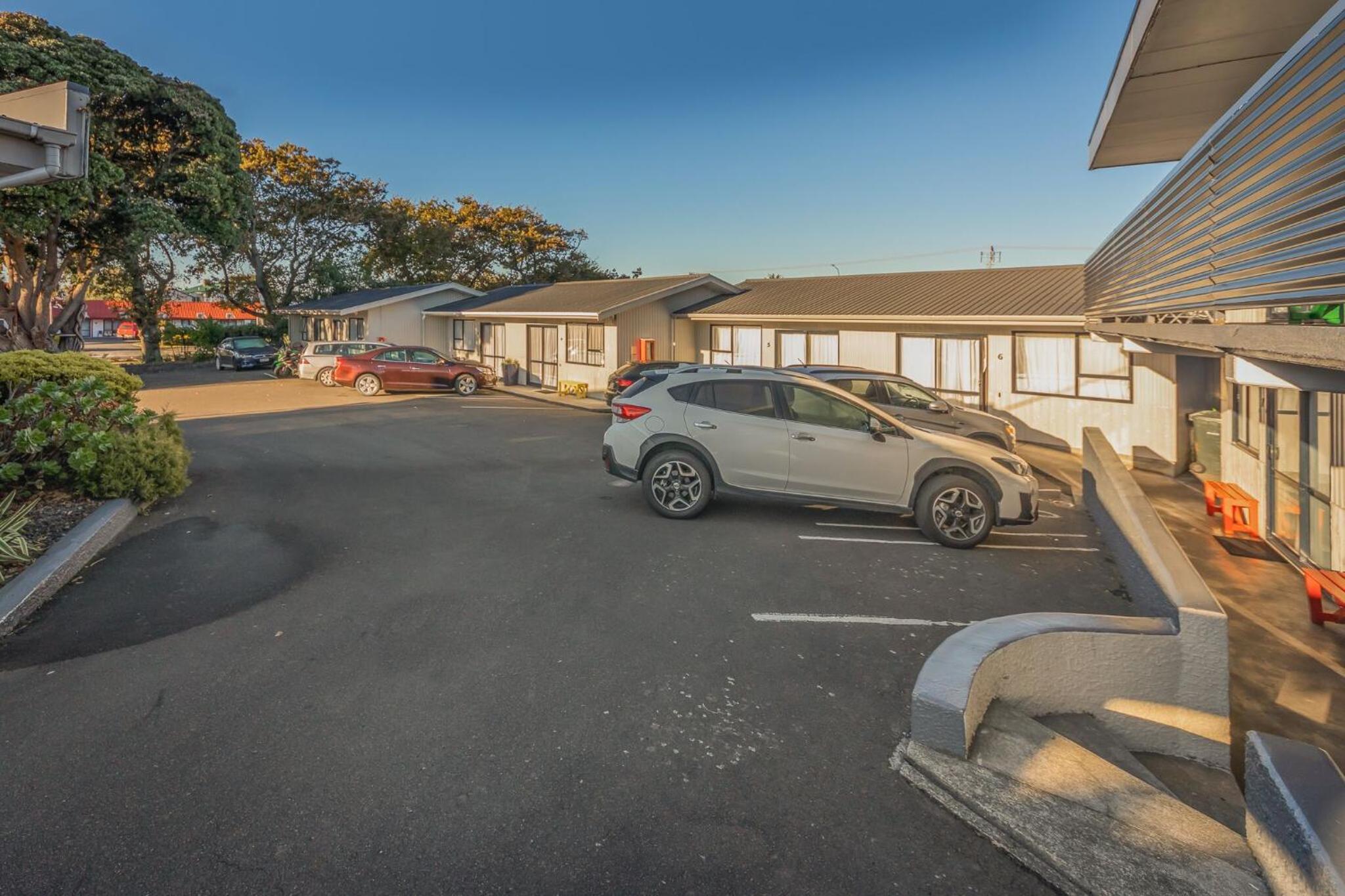 Fiesta Court Motel