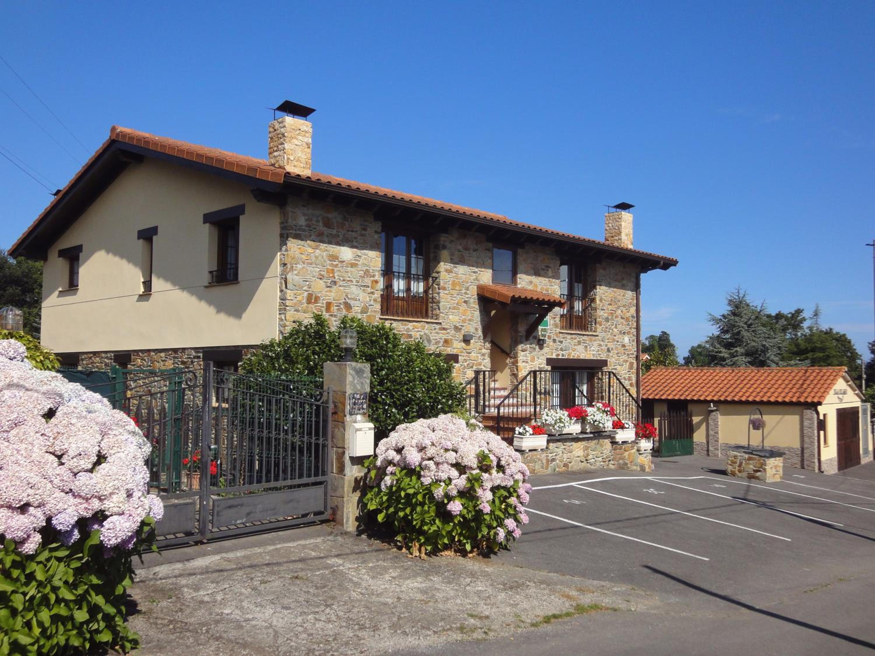 Apartamentos Rurales Villa del Sain Cudillero