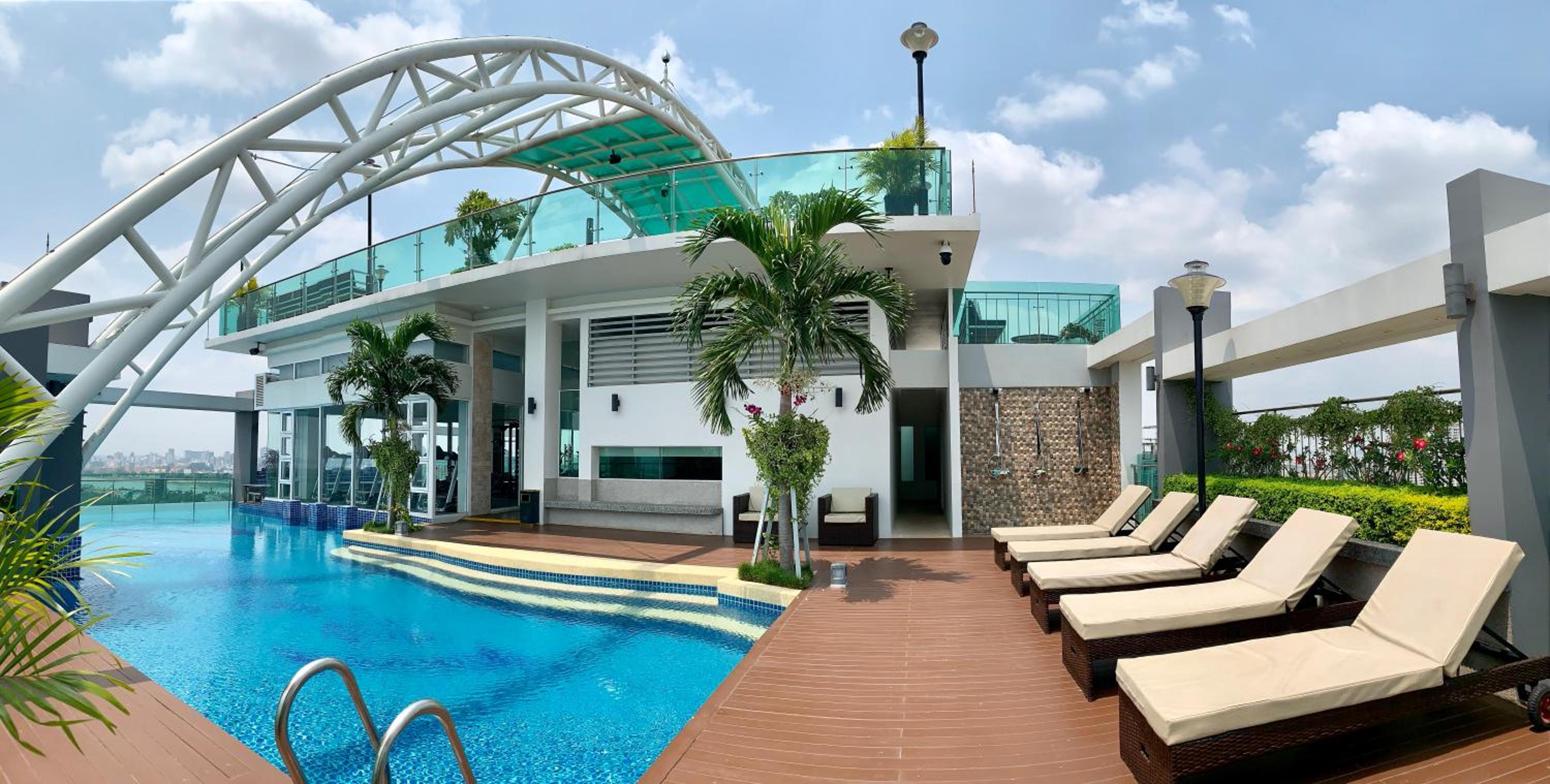 Infinity 28 Hotel and Residence