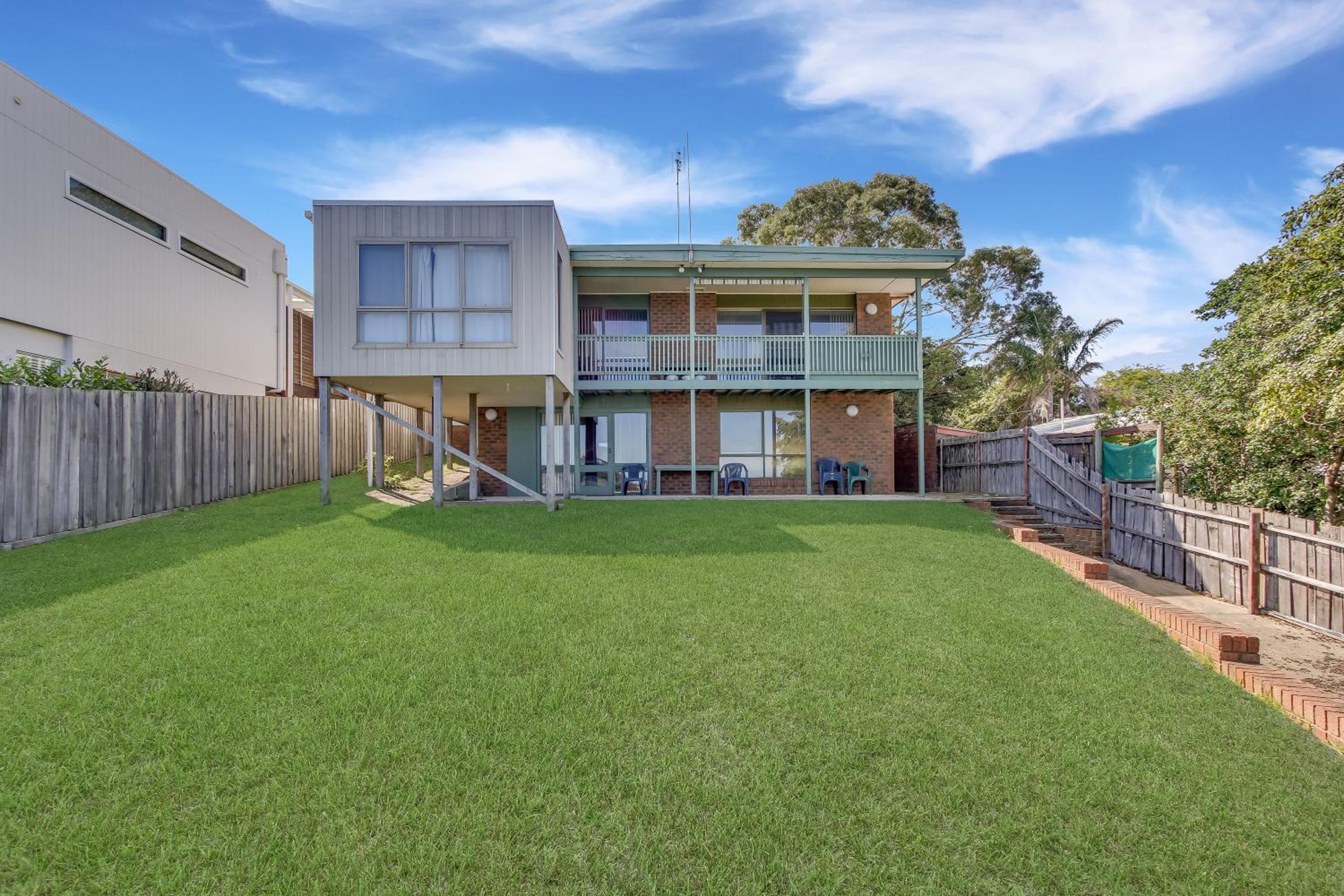 The Point - Spacious Waterfront Escape