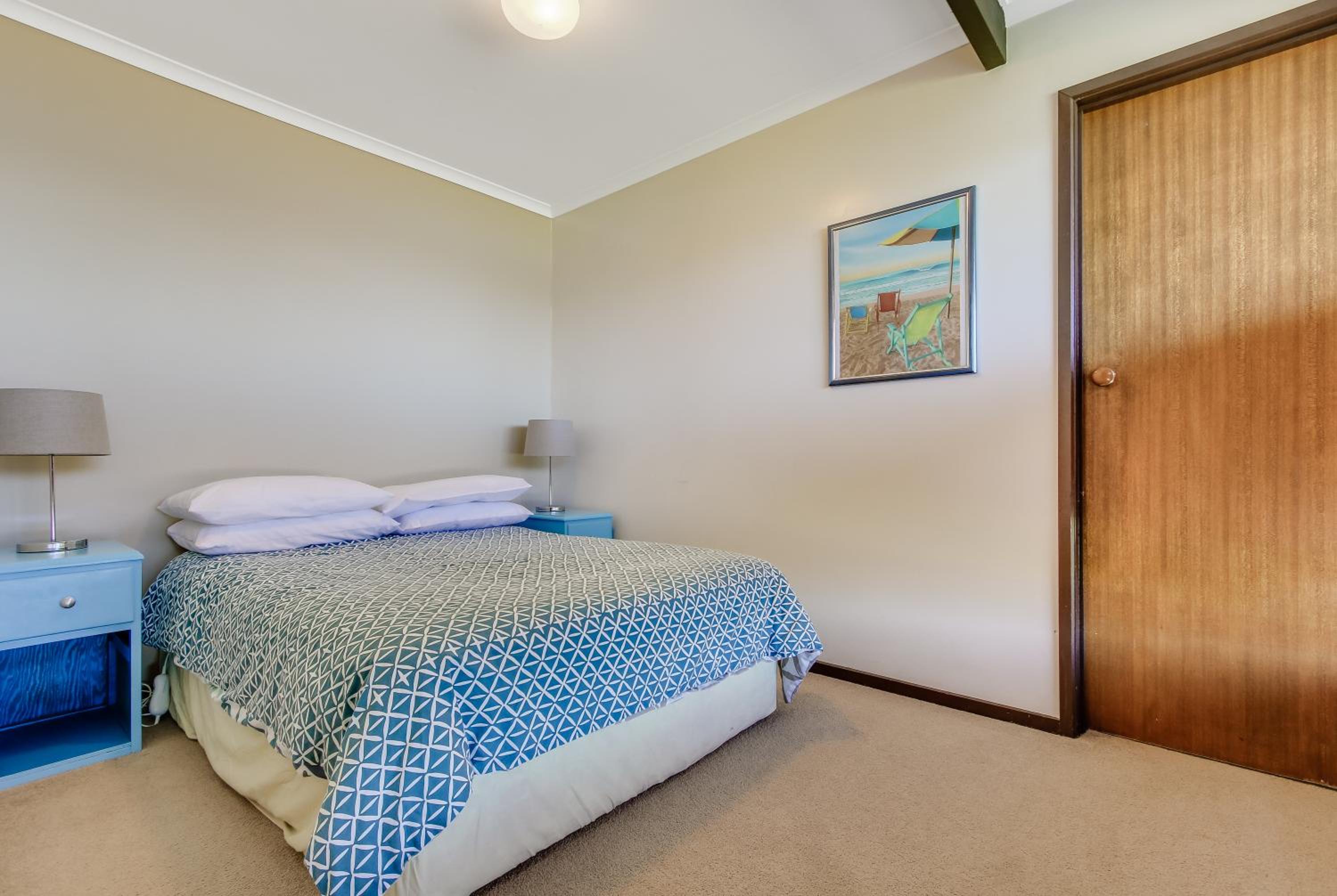 The Point - Spacious Waterfront Escape