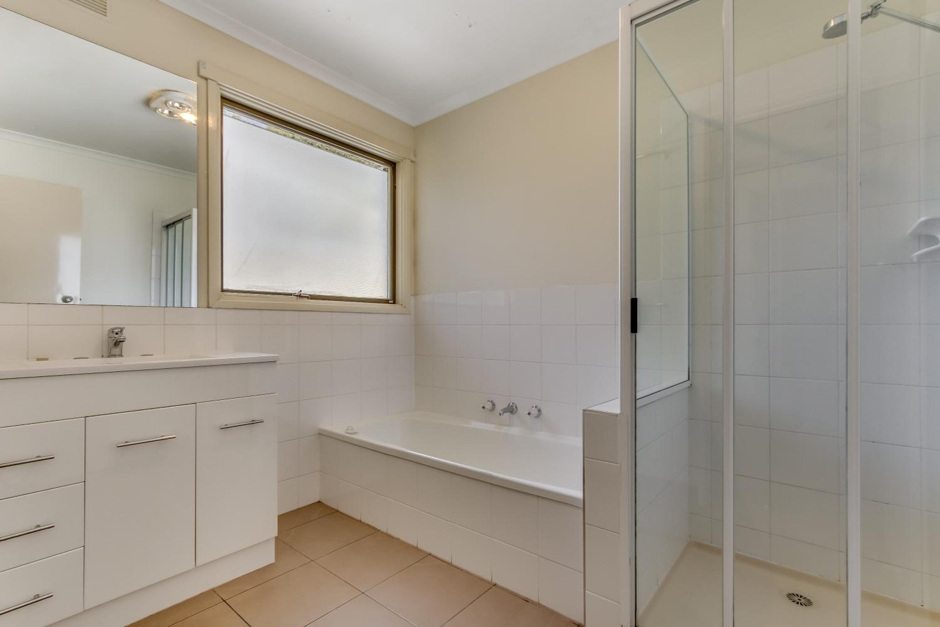 The Point - Spacious Waterfront Escape