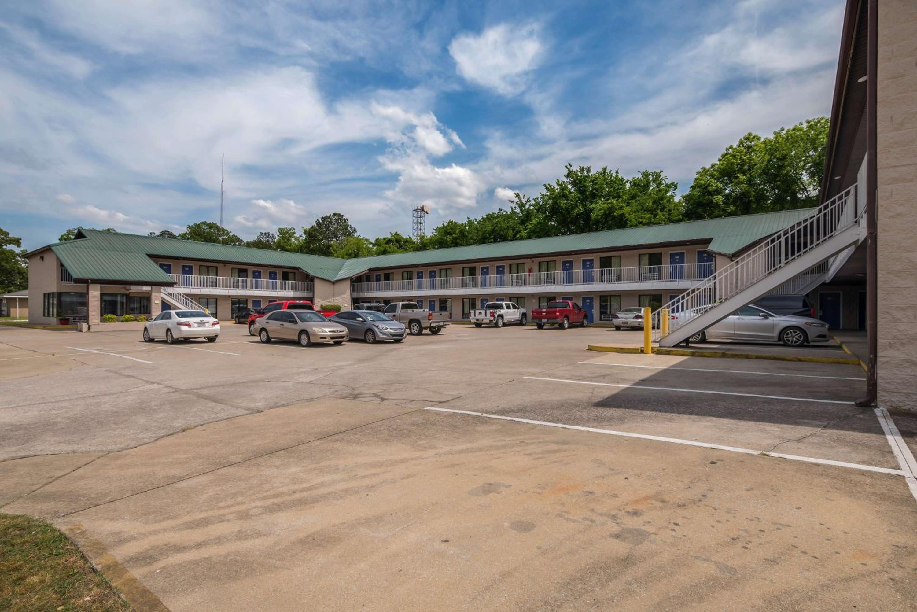 Motel 6-Attalla, AL