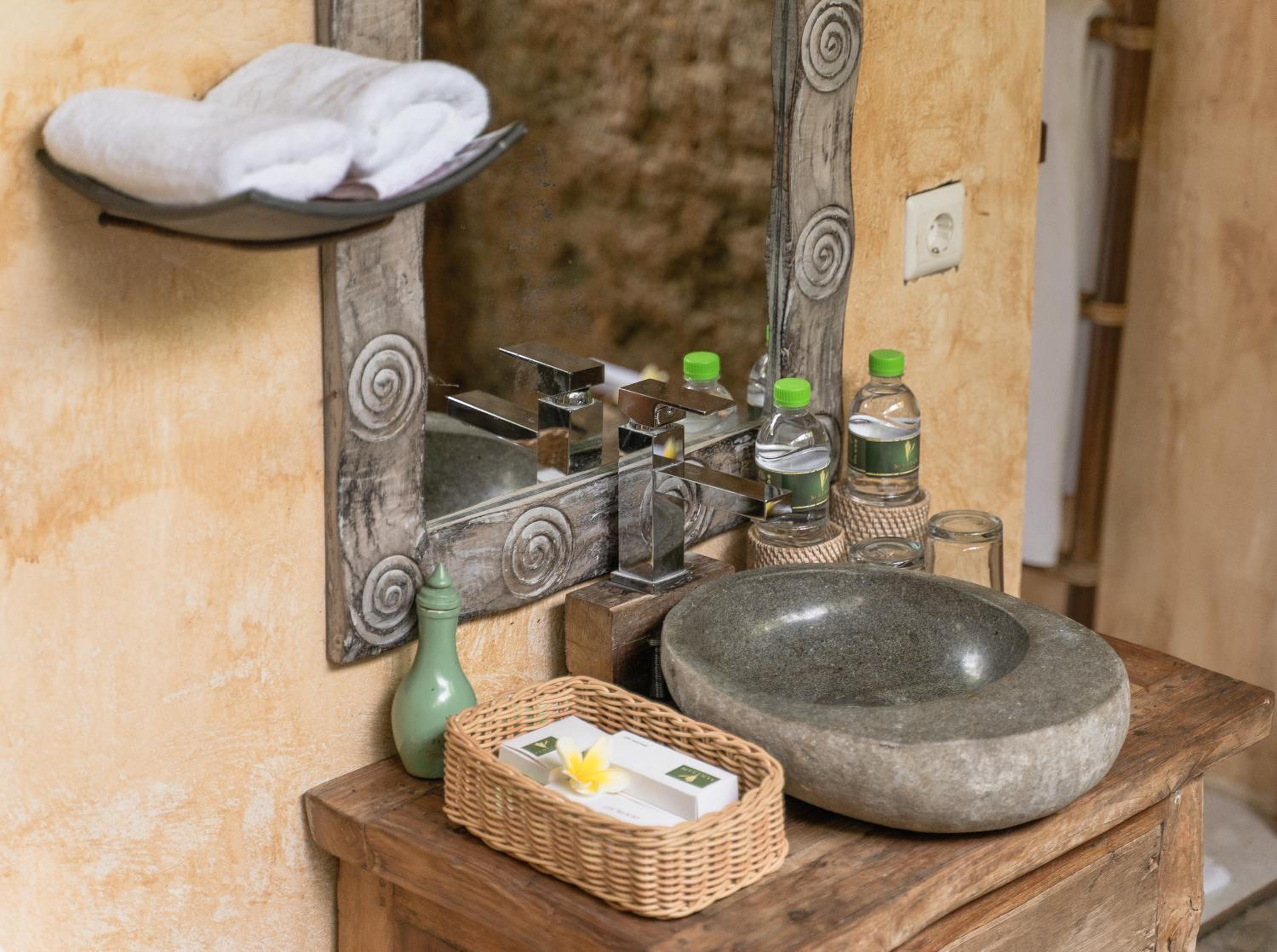 Senetan Villas and Spa Resort