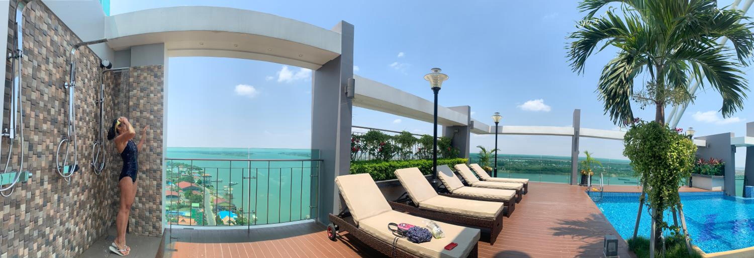 Infinity 28 Hotel and Residence