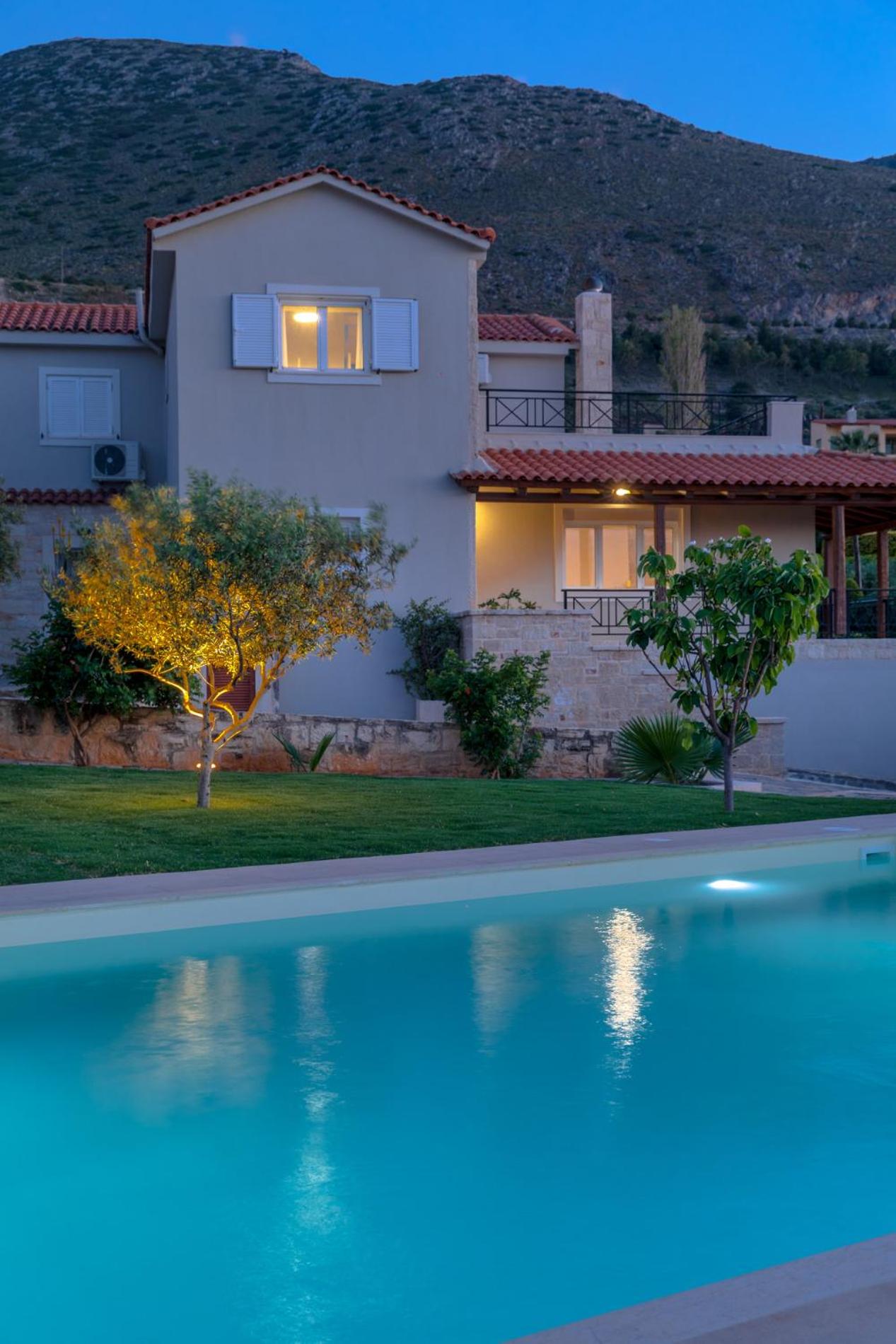 Mangie Villa view 3