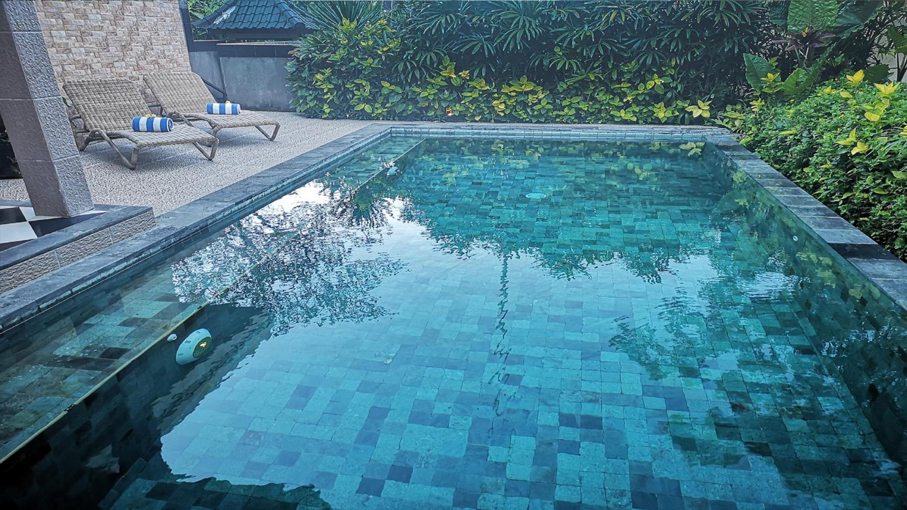 Villa Nirvana