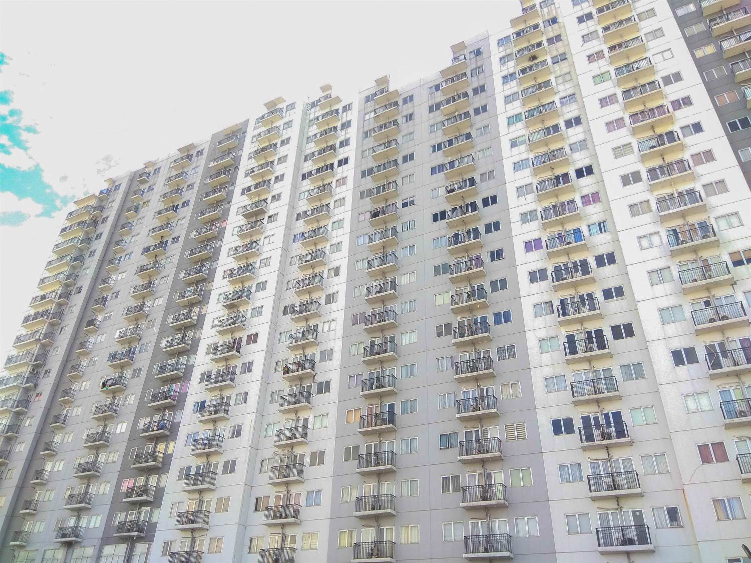 Best Location Studio Park View Condominium Apartment By Travelio