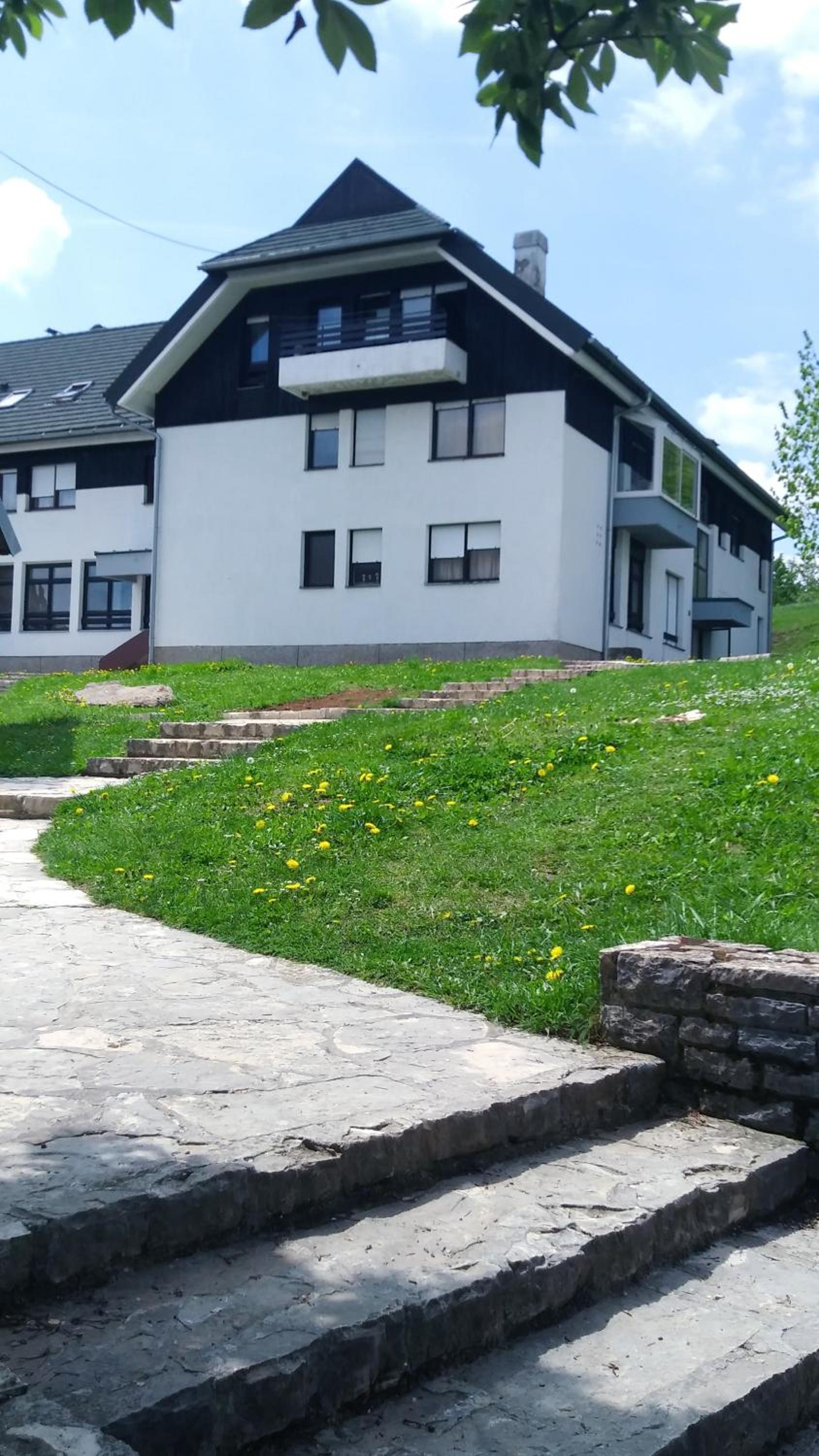Photo 13