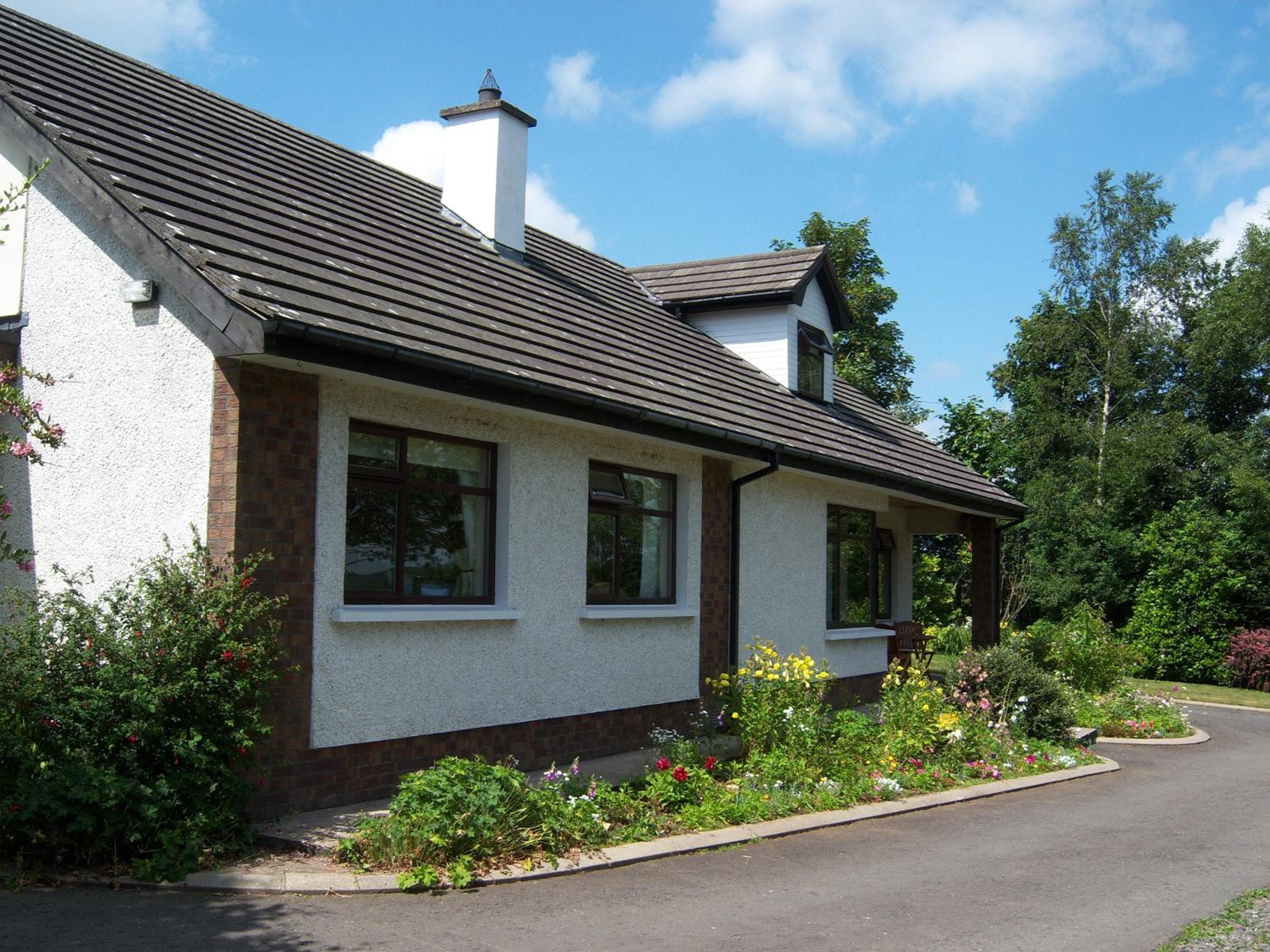 Hotel Dewhamill - Image 1