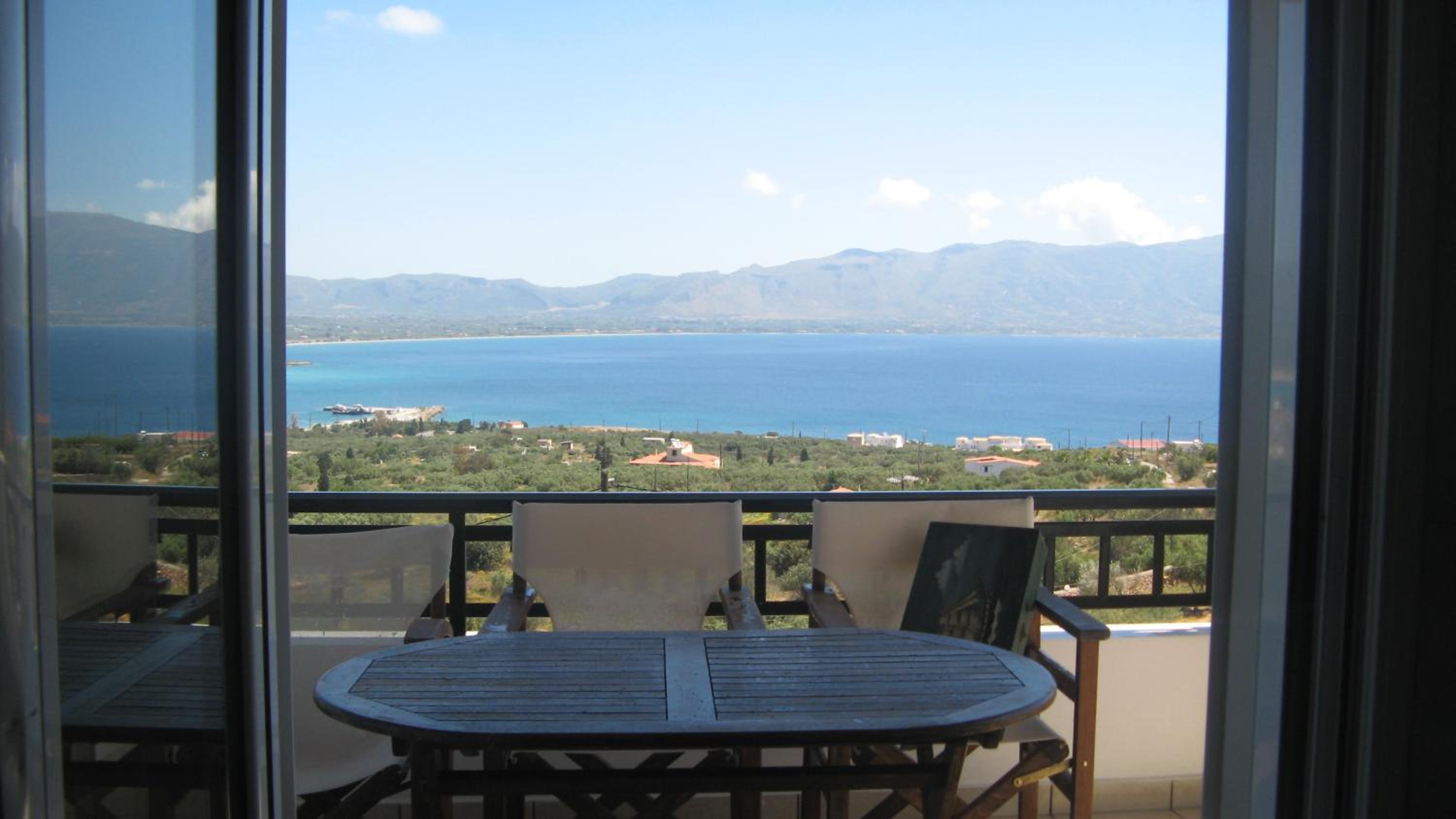 Studios Maniati view 5