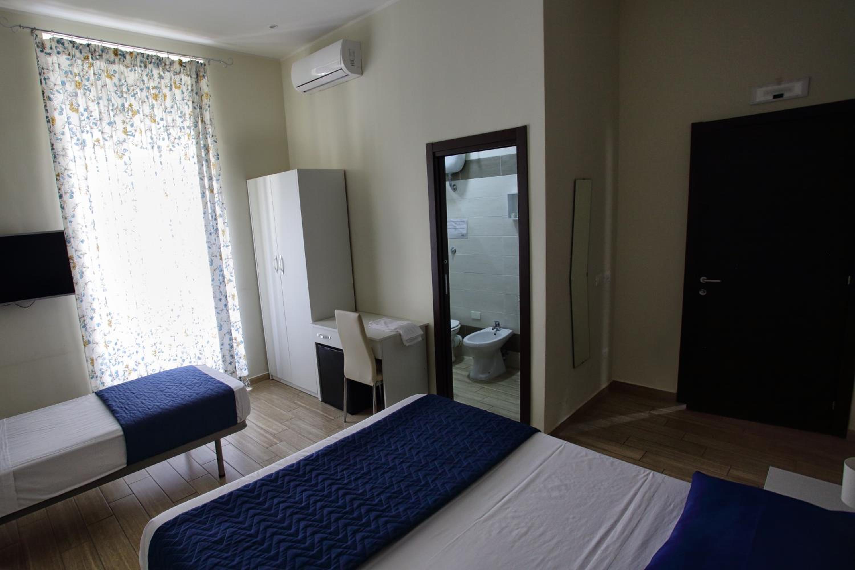 Napoli City Rooms