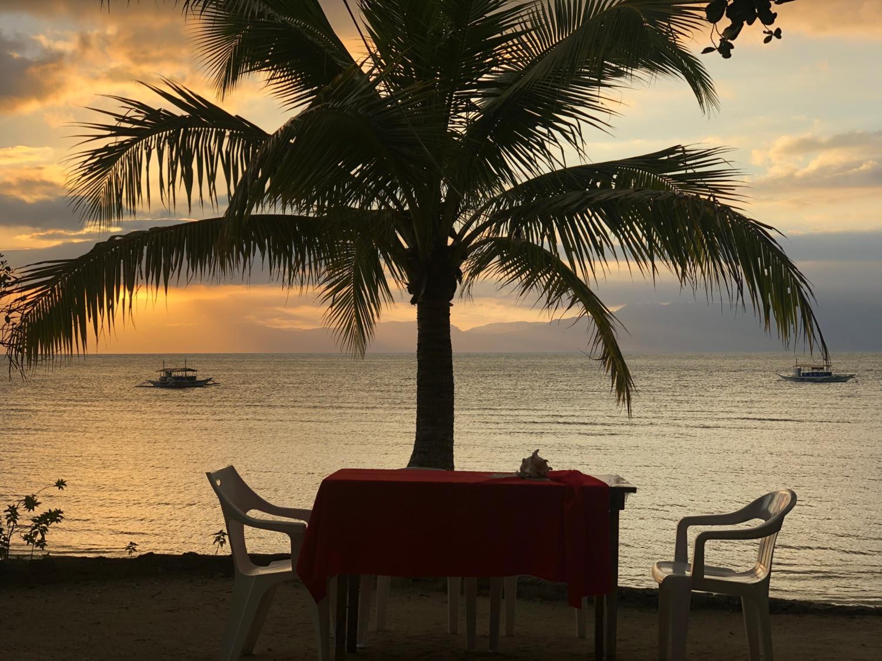 Moalboal T Breeze Coastal Resort