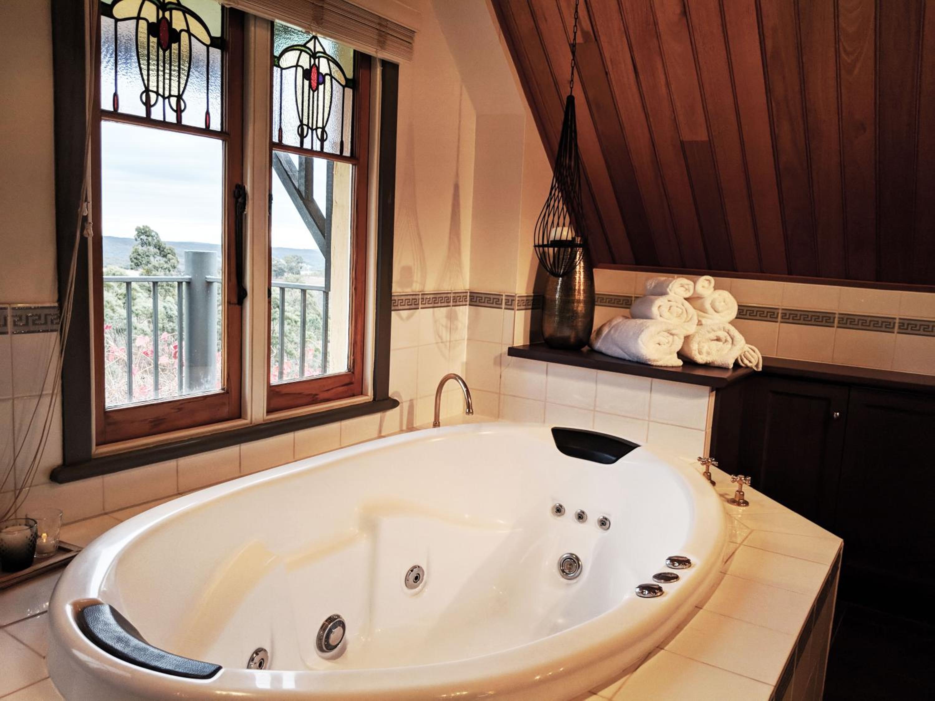 El Camino country cottage with terrace and stunning views