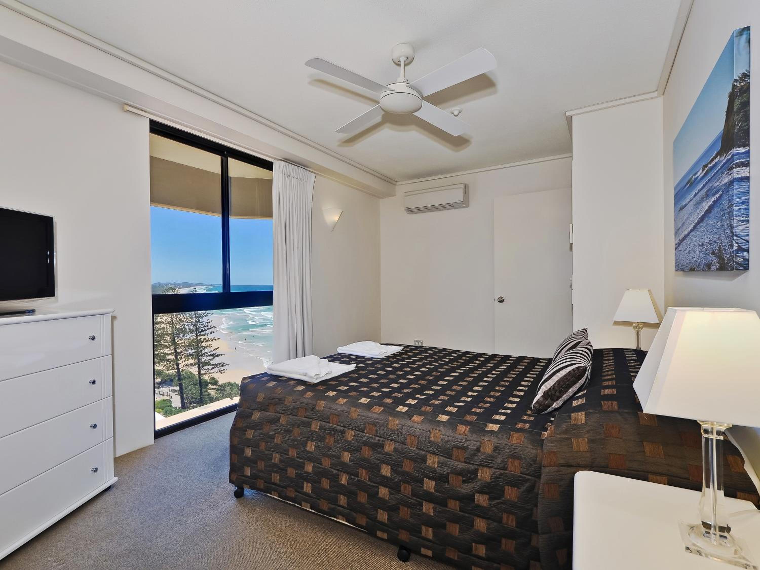 Clubb Coolum Beach Resort Sunshine Coast