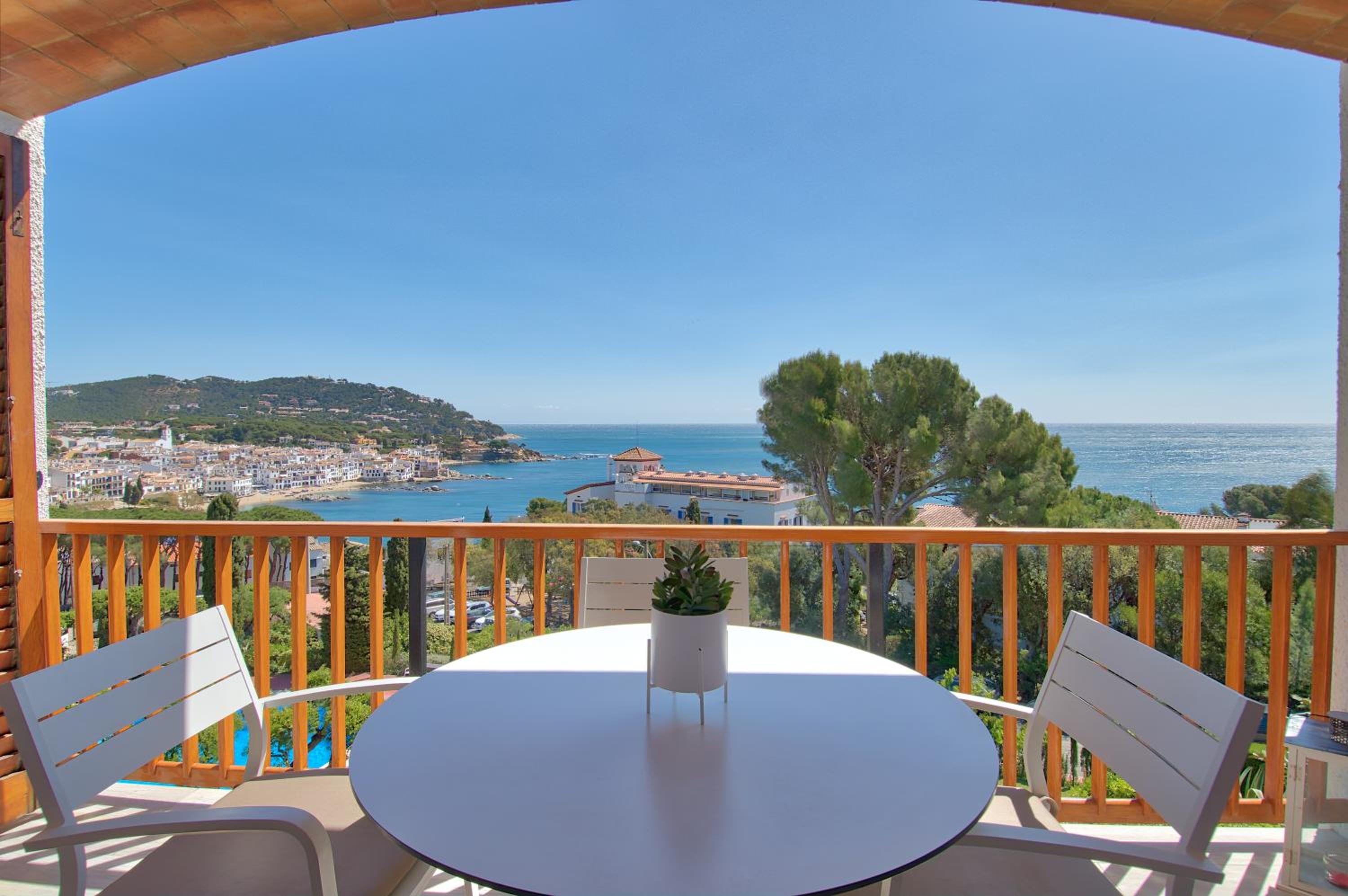 Panoramic Sea Views view 3