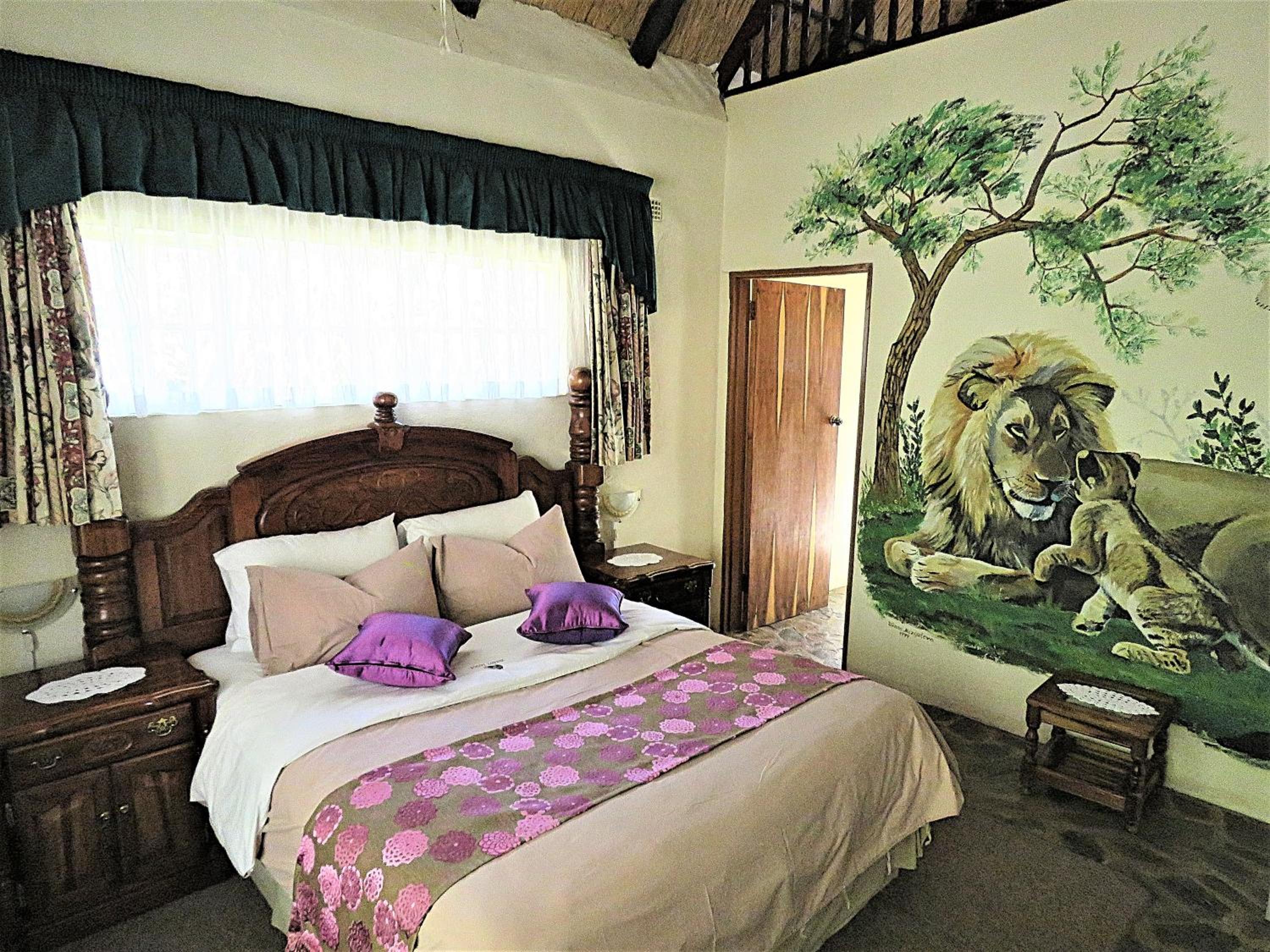 Parrot Lodge
