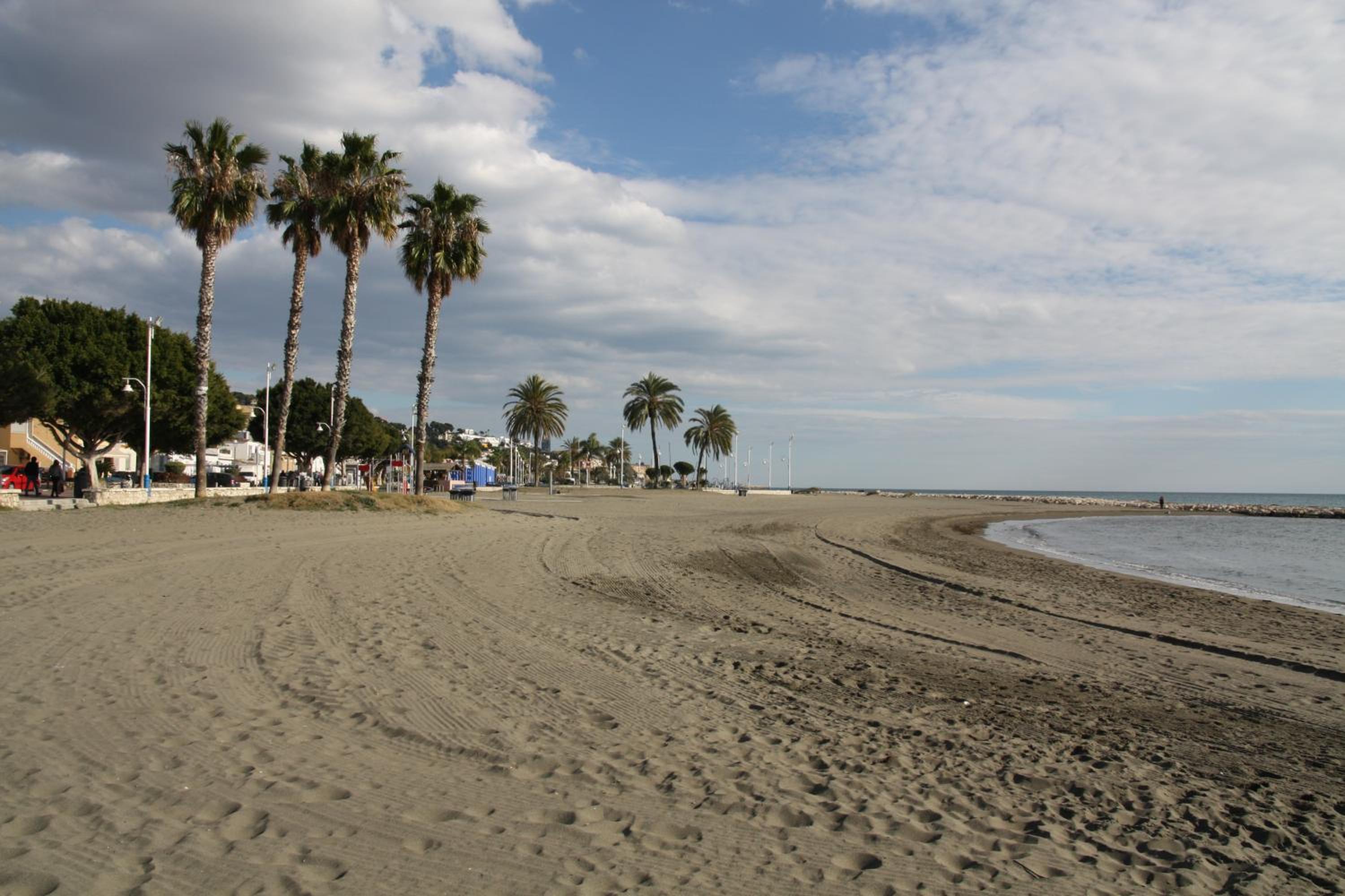 Piso 110m² en el Palo con parking cerca de la playa