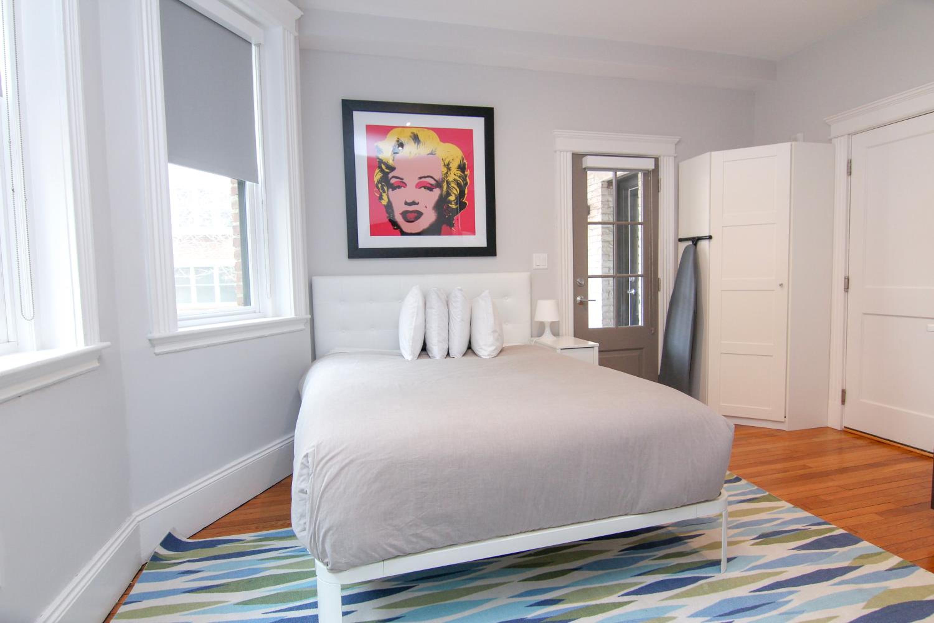 Boston Vacations - A Stylish Stay w/ a Queen Bed, Heated Floors.. 33 - Property Image 1
