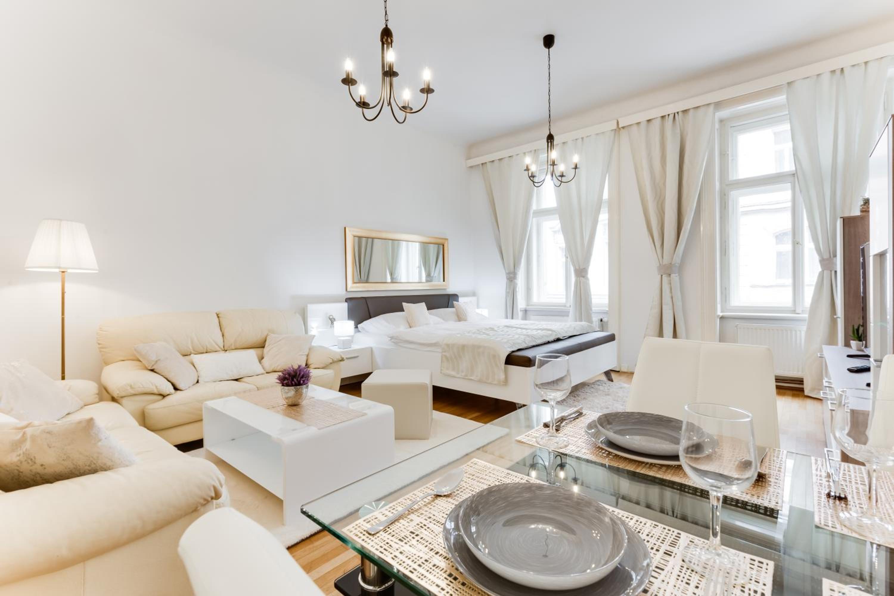 Diamond Riverside Apartment in the Heart of Prague