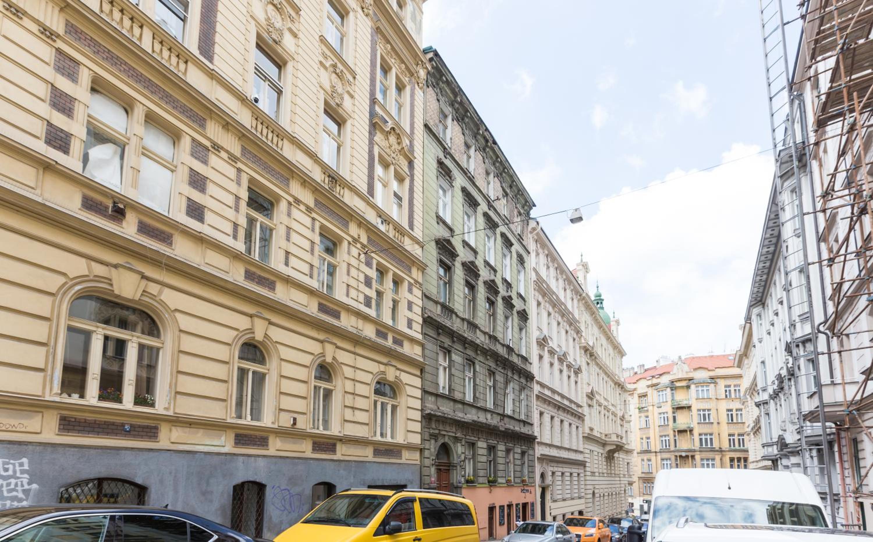 Diamond Riverside Apartment in the Heart of Prague
