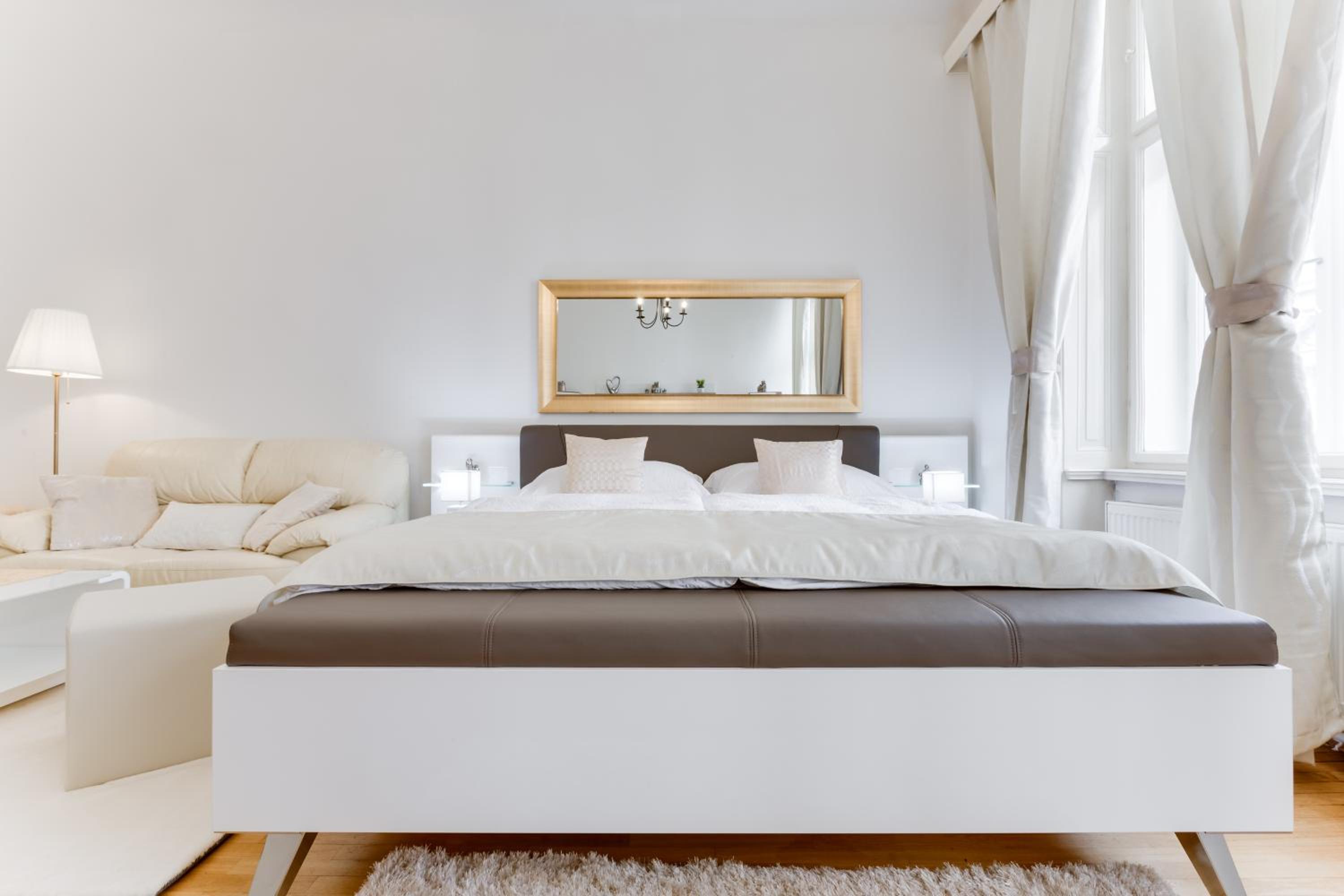 Diamond Riverside Apartment in the Heart of Prague