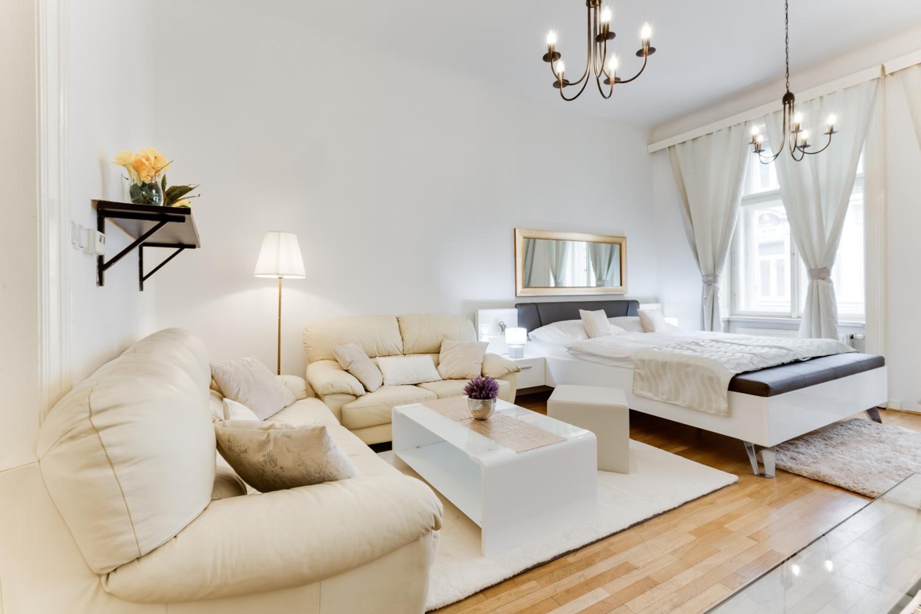 Diamond Riverside Apartment in the Heart of Prague