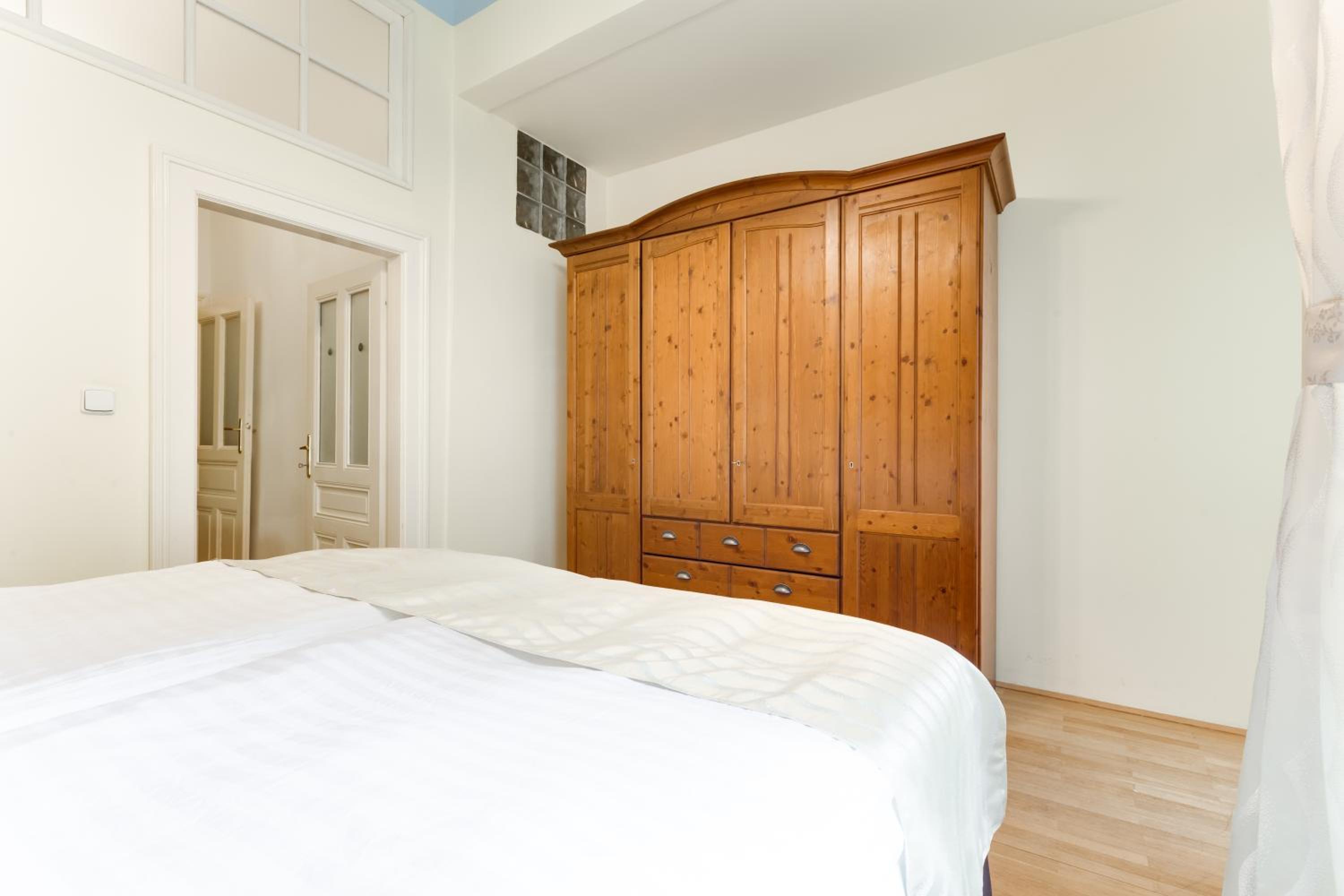 Diamond Riverside Apartment in the Heart of Prague