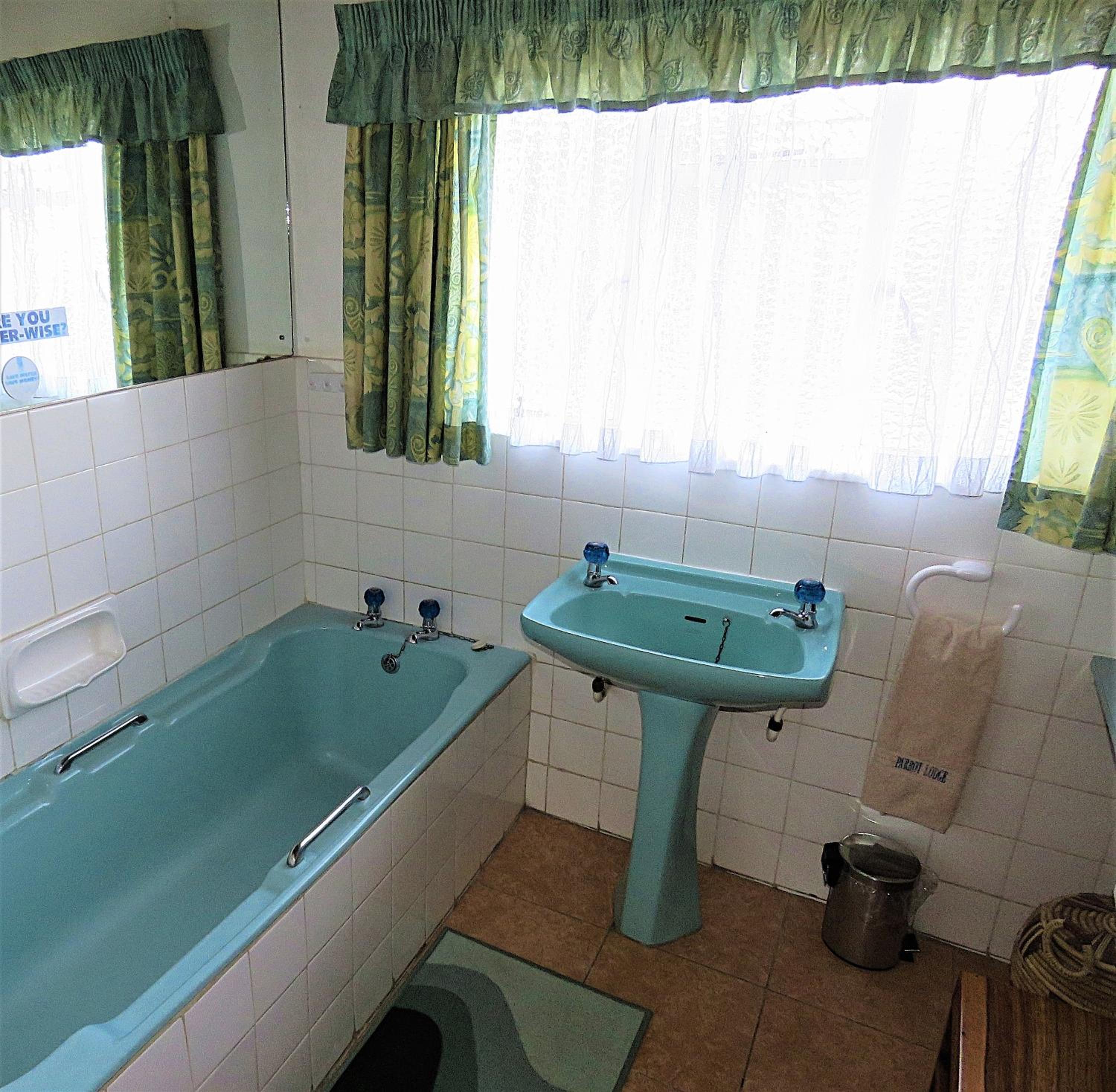 Parrot Lodge