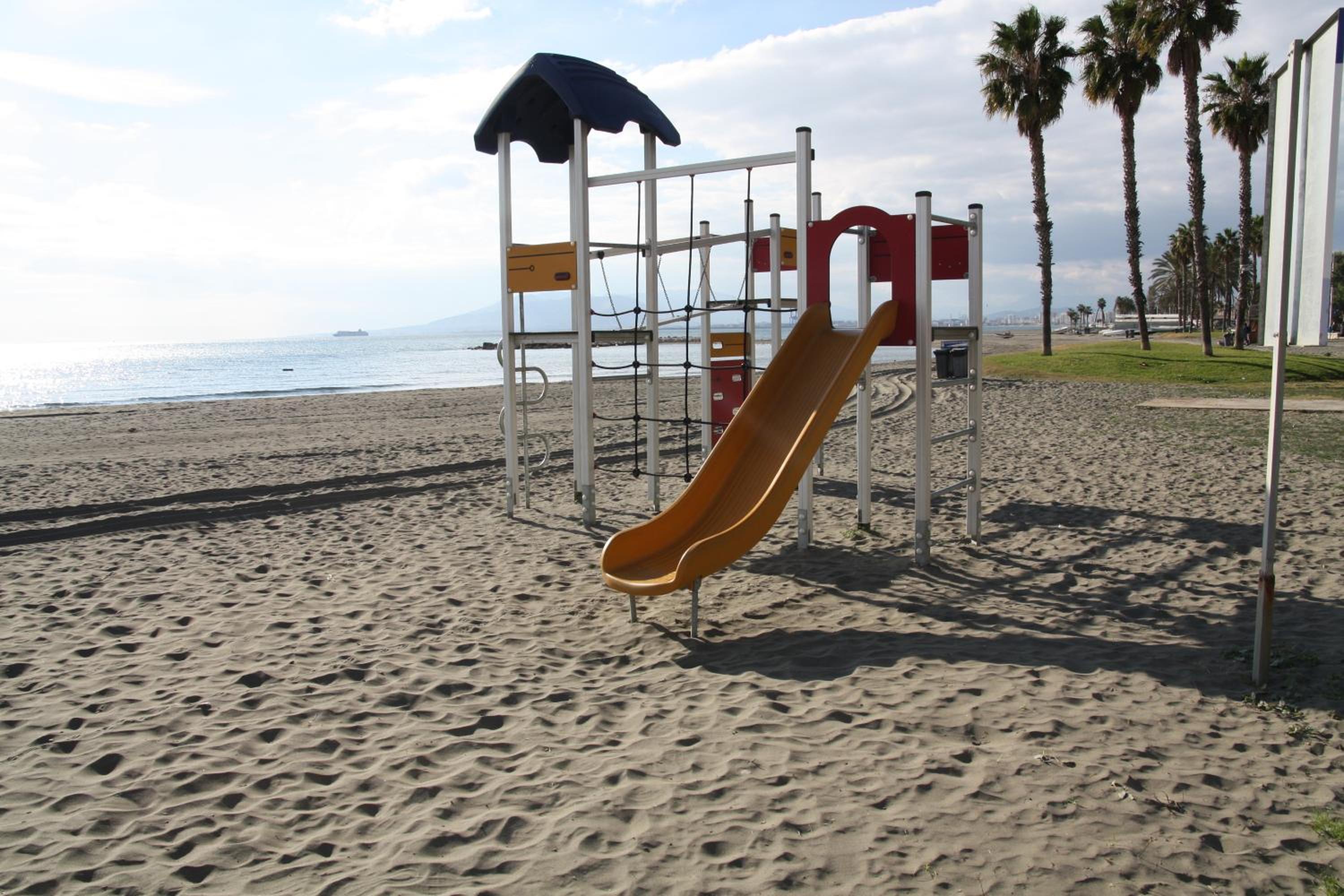 Piso 110m² en el Palo con parking cerca de la playa