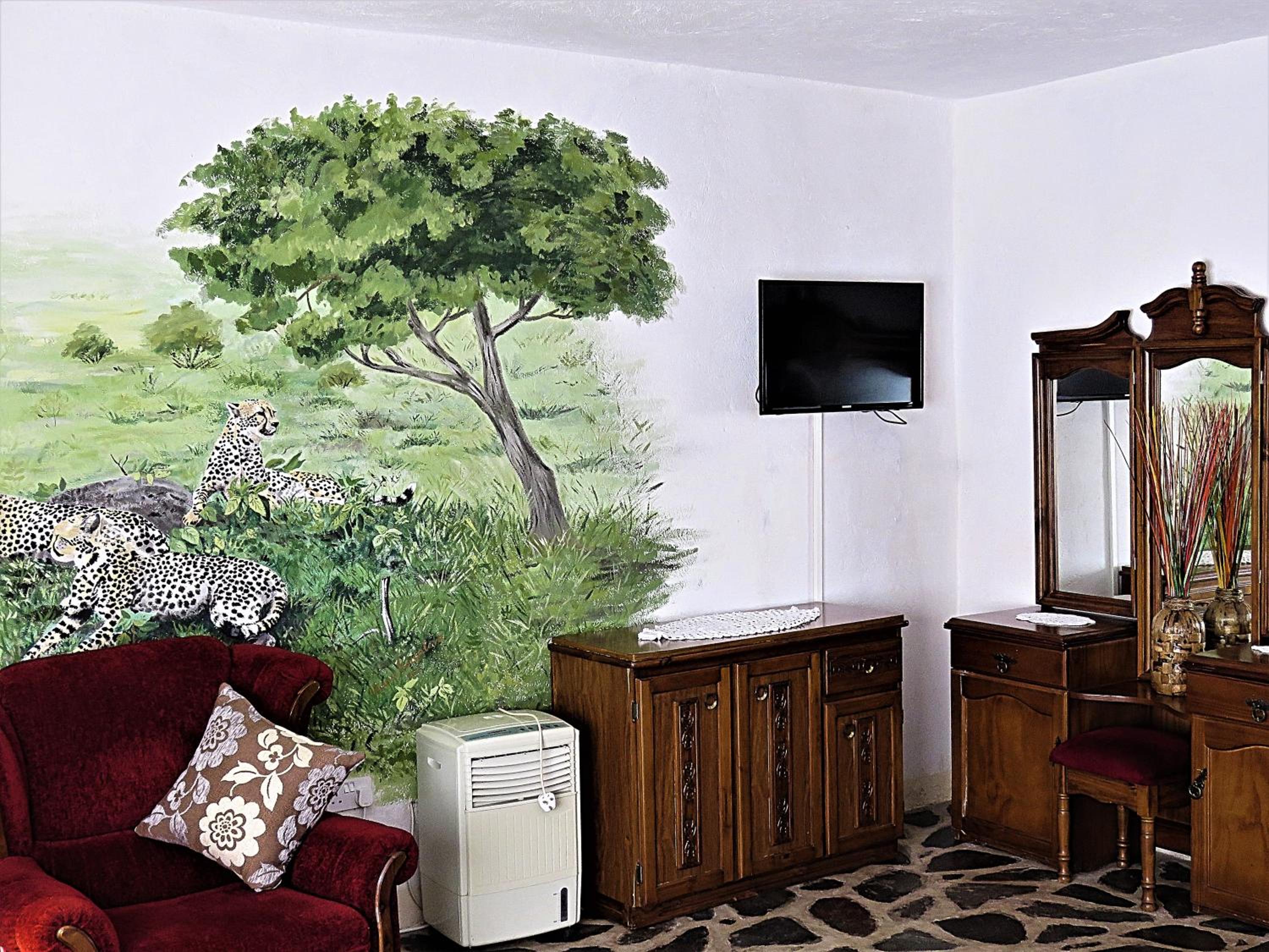 Parrot Lodge