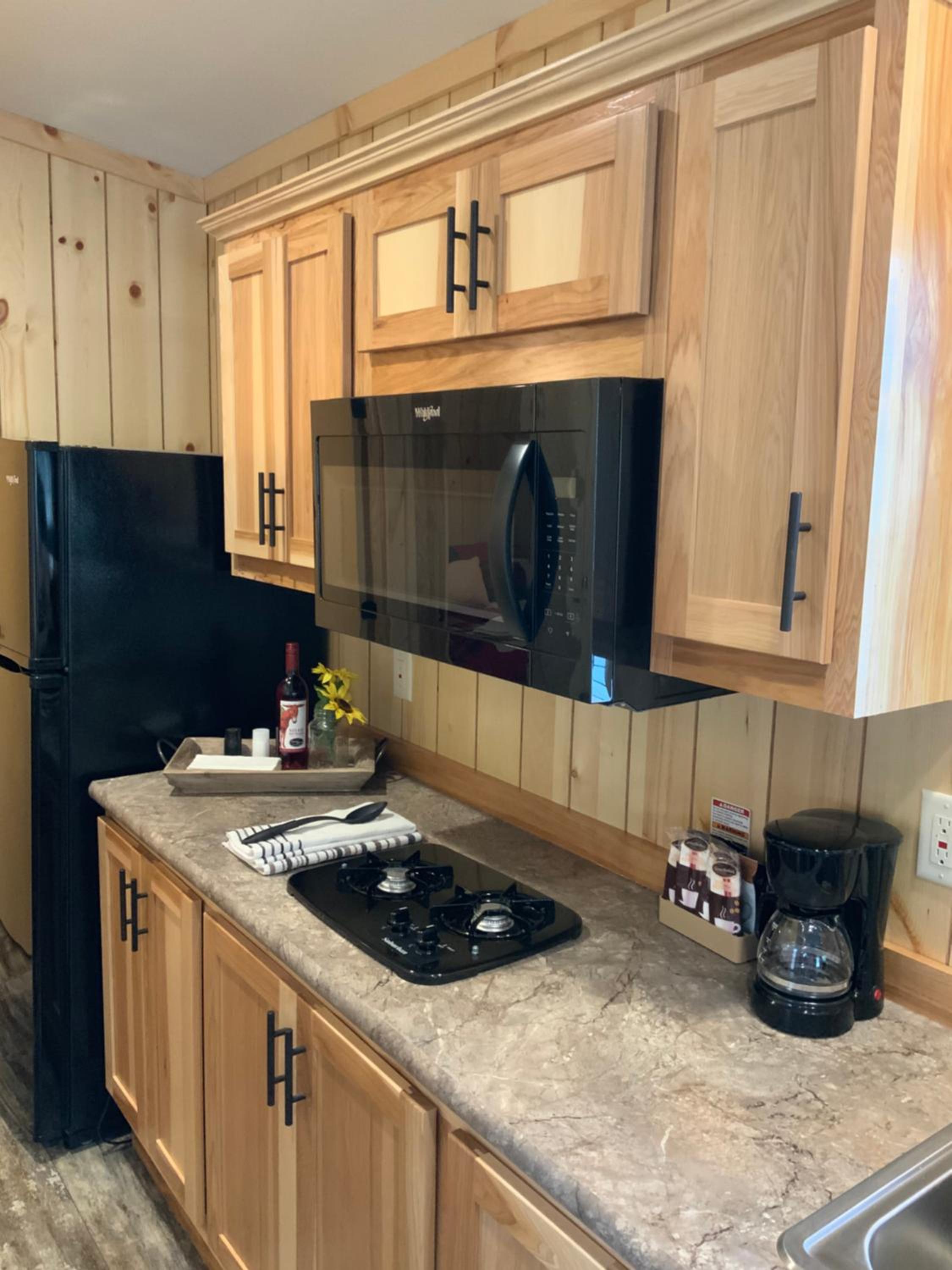 Rockerville Lodge & Cabins
