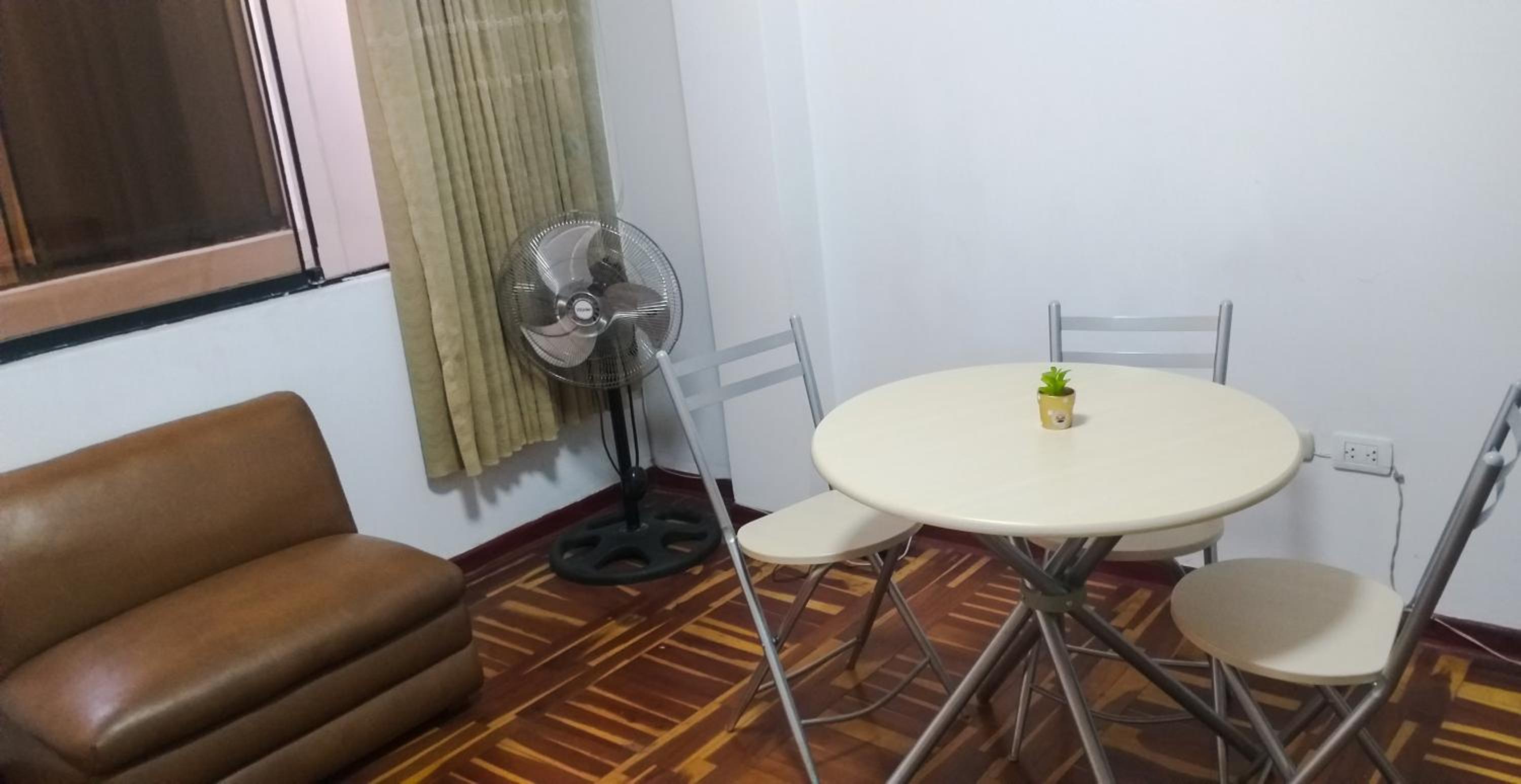 Peruvian Family Hostal Miraflores view 2