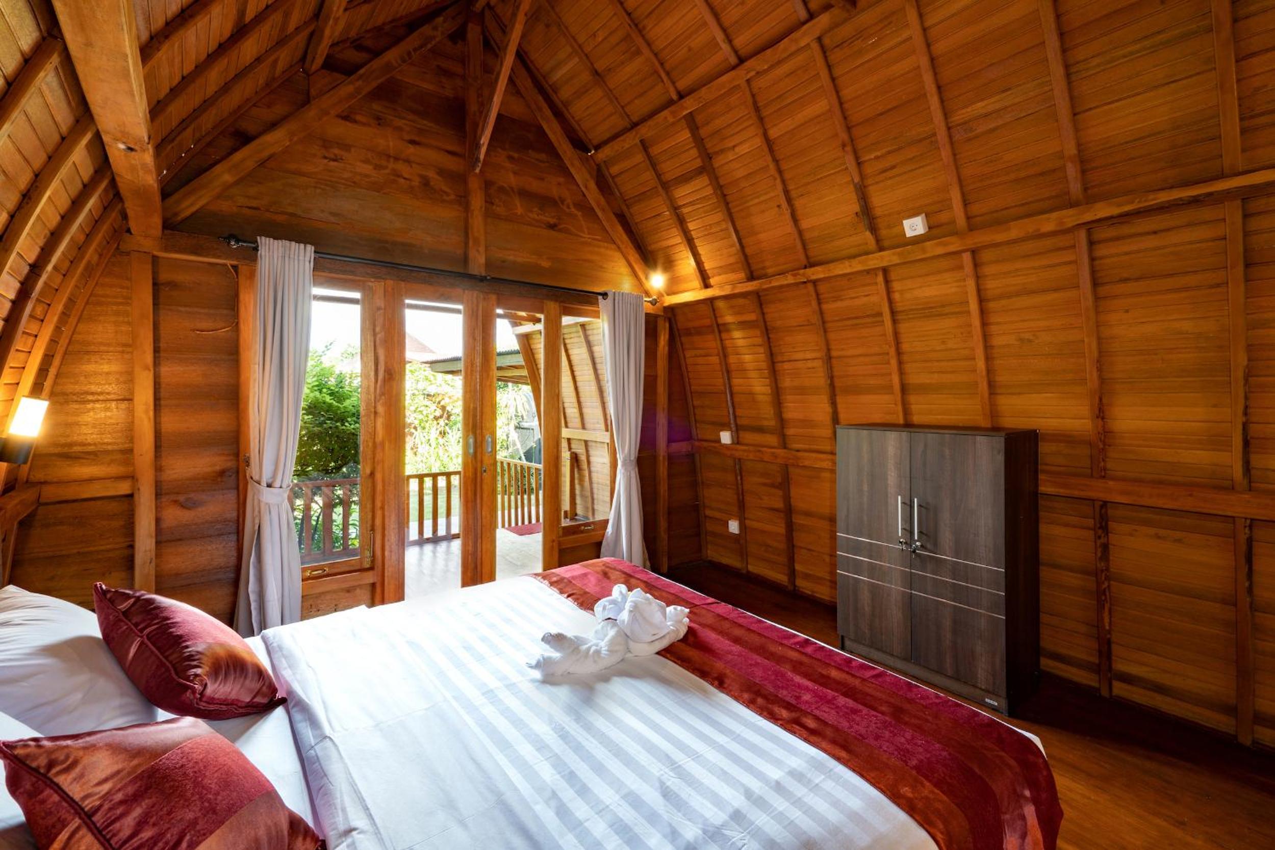 The Soggol Lembongan view 5