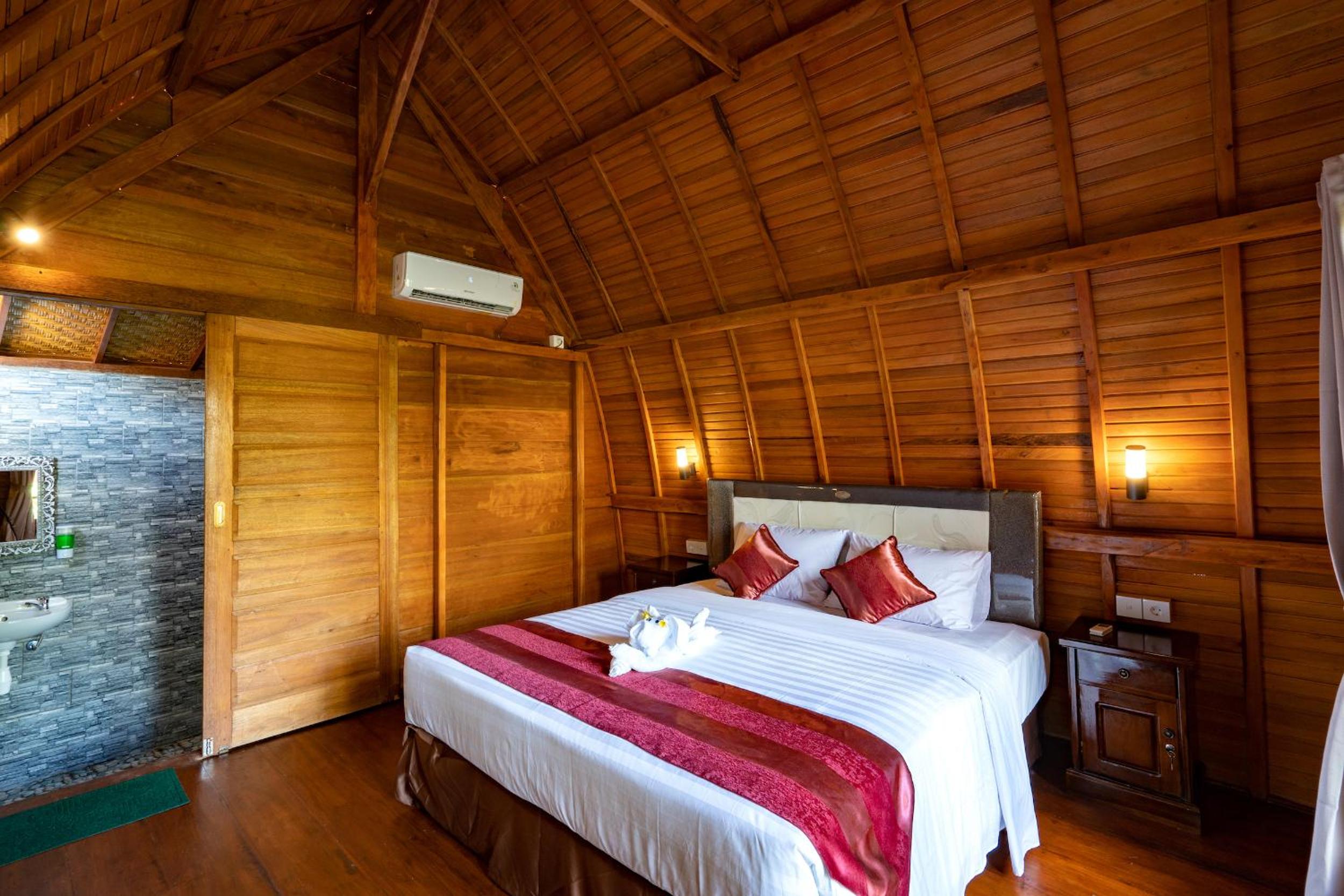 The Soggol Lembongan view 4