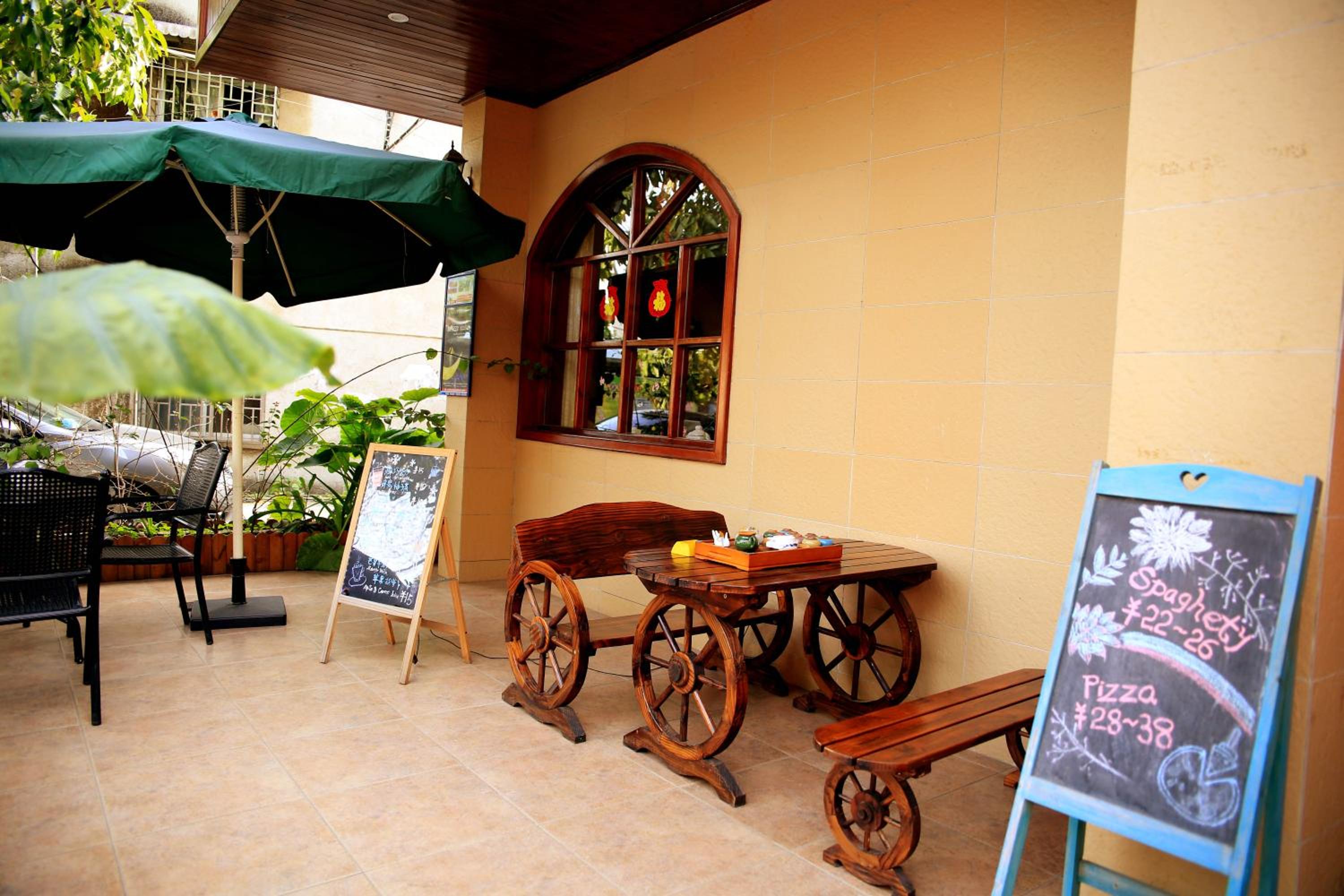 Junshe Boutique Guest House-Complementary pick up servie for a 3-night stay in a deluxe room