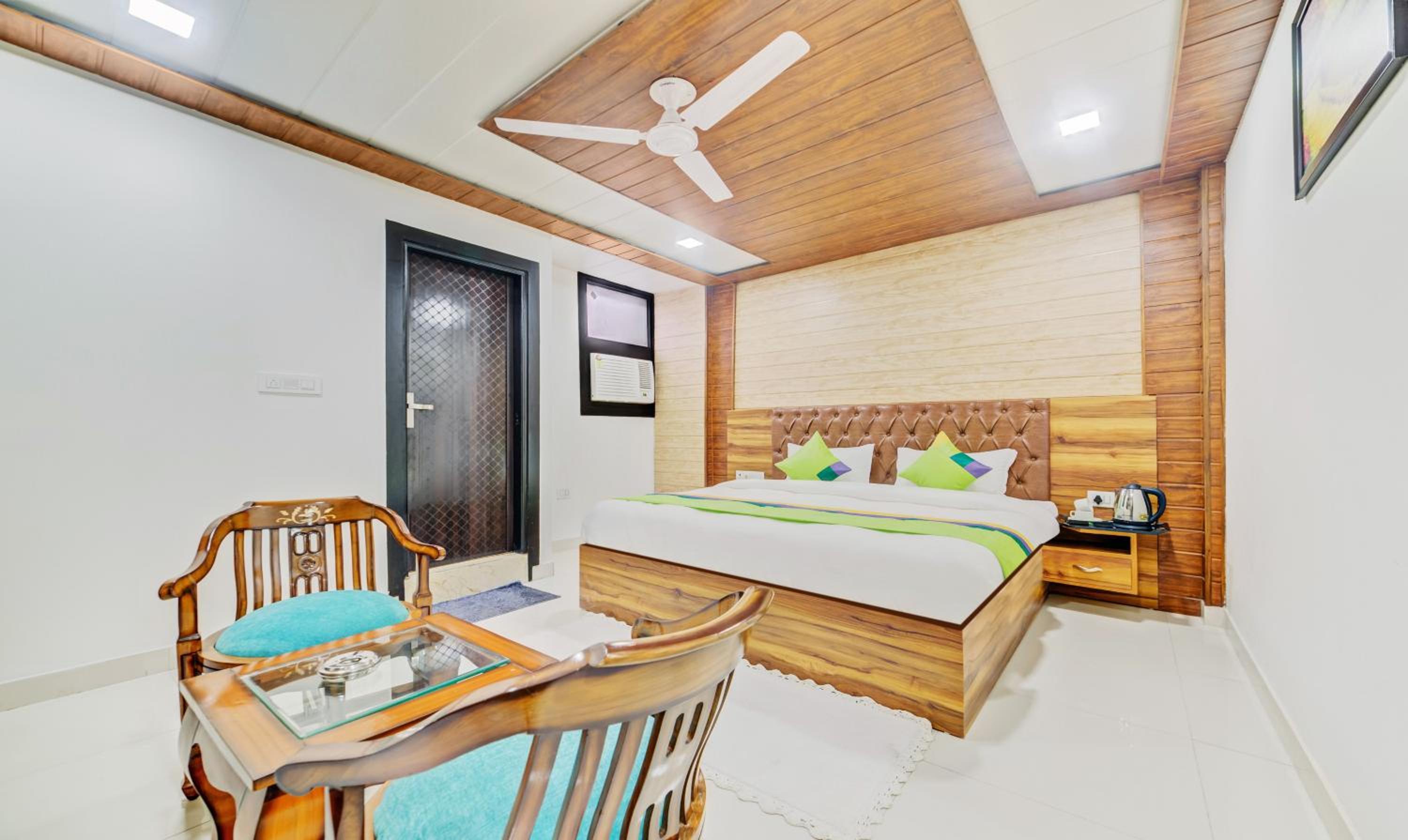 Nysha Palace, Mahipalpur, near Airport view 2