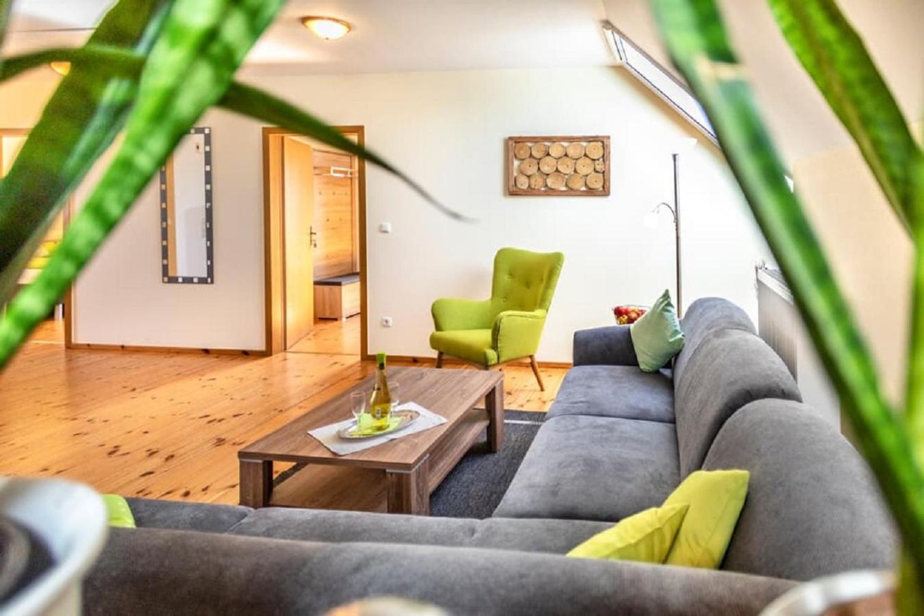 Bartlhof-Ferienwohnungen-Zimmer