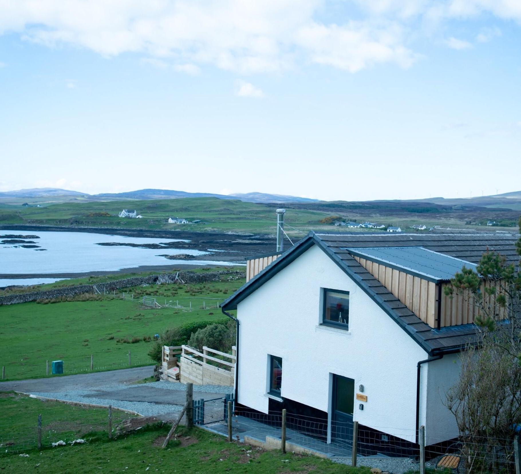 Hotel Lochanside - Image 1