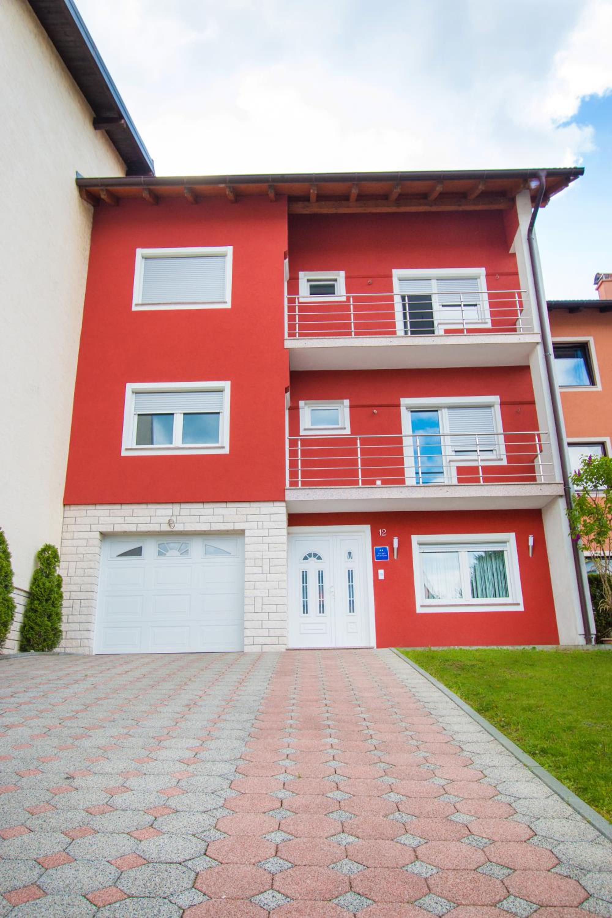 Hotel NADA - Image 1