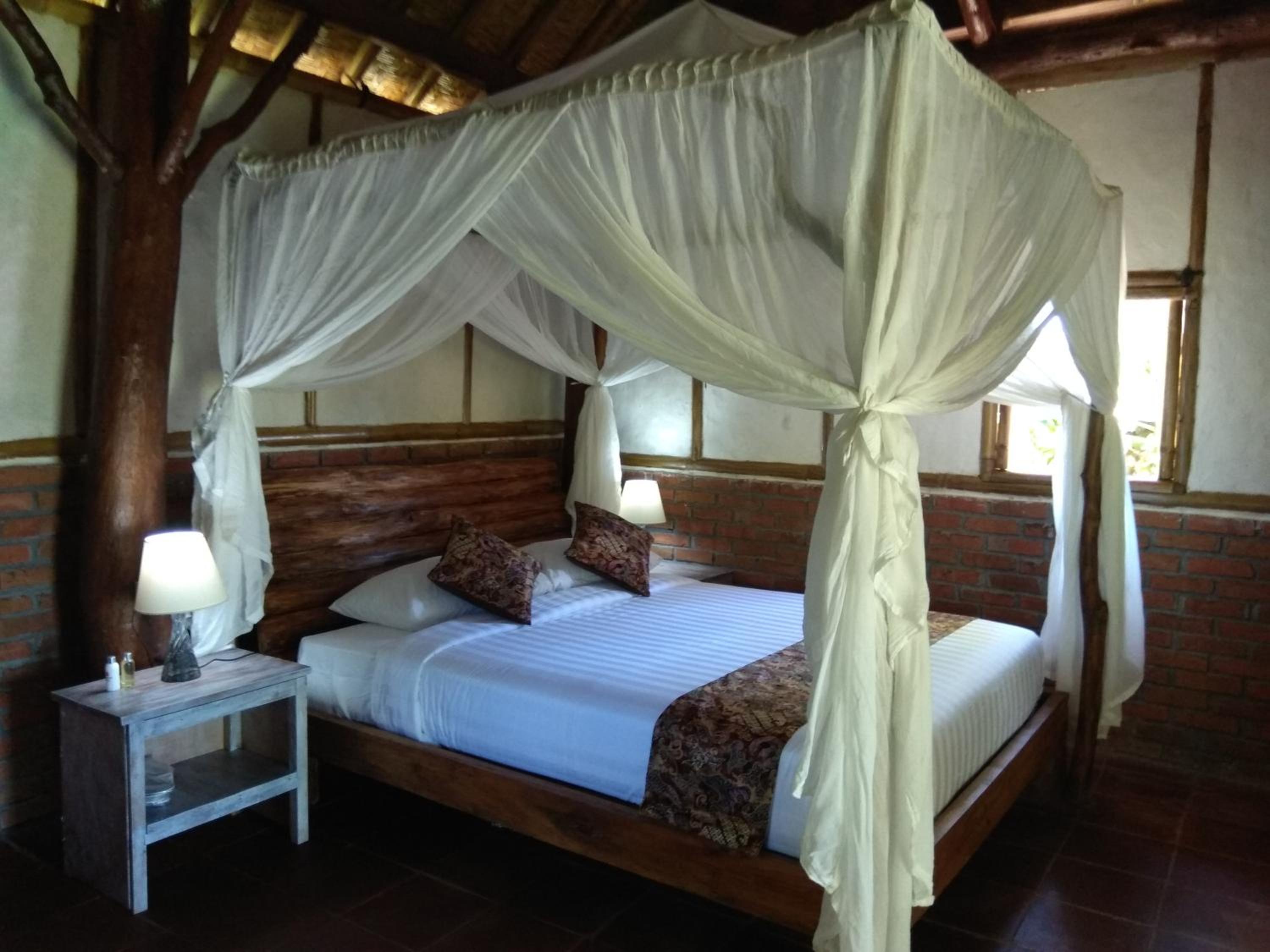 Bali mountain forest cabin view 5