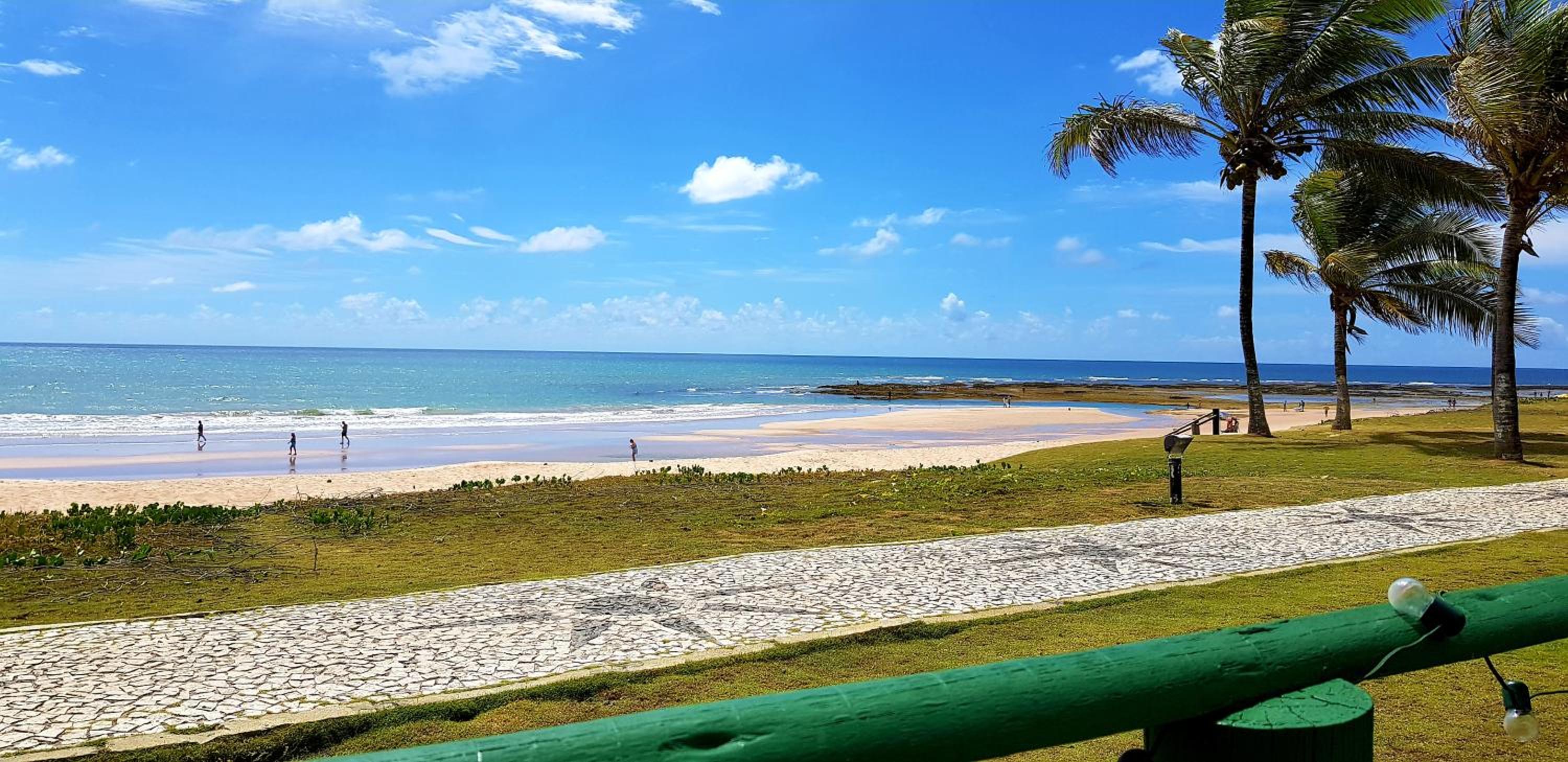 Casa de Gente Feliz Guarajuba - 6 suítes Pé na Areia